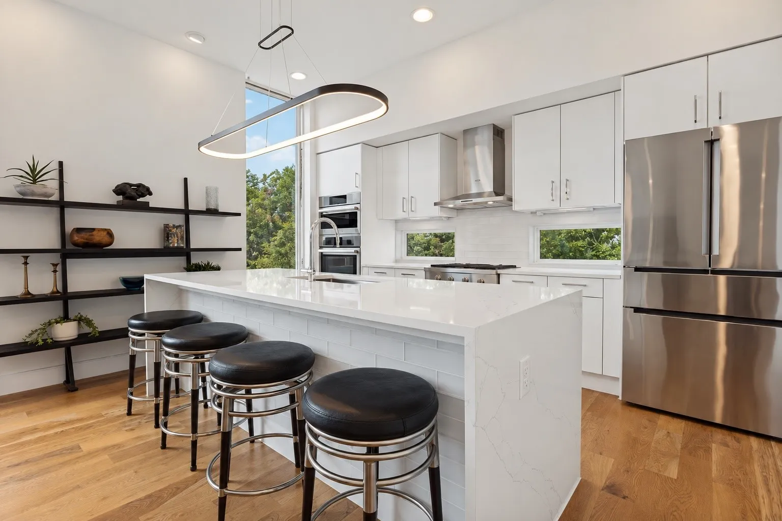 Townhouse For Sale in Dallas County , 4804 Danbrook Court, Dallas, Texas 75204, 3 Bedroom, 4 Bathroom, 2 Garage spaces, 2,238 Sqft, built in 2023, mls#21401477, Real Estate Agent in Dallas, Homes For Sale in Dallas county, Homes For Sale in Dallas, Realtor in Dallas Texas, Real Estate Brokerage Independent Realty Texas, Luminita Cordes Realtor