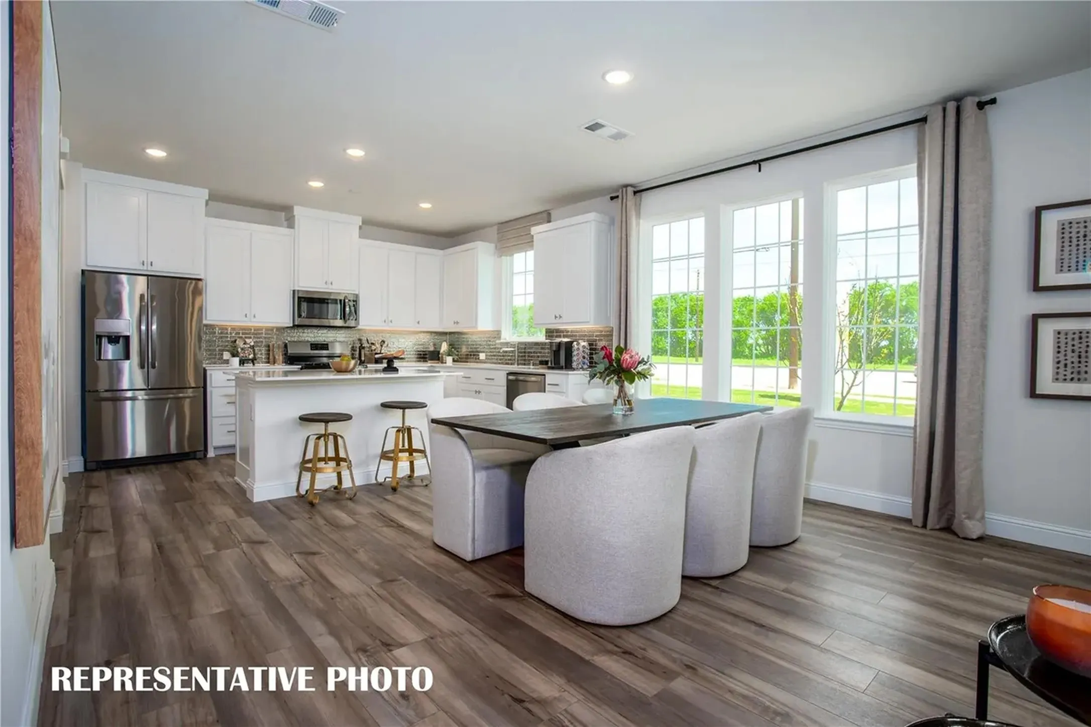 Townhouse For Sale in Collin County , 8869 Phoebe Road, Frisco, Texas 75035, 3 Bedroom, 3 Bathroom, 2 Garage spaces, 2,000 Sqft, built in 2022, mls#21404703, Real Estate Agent in Frisco, Homes For Sale in Collin county, Homes For Sale in Frisco, Realtor in Frisco Texas, Real Estate Brokerage Independent Realty Texas, Luminita Cordes Realtor