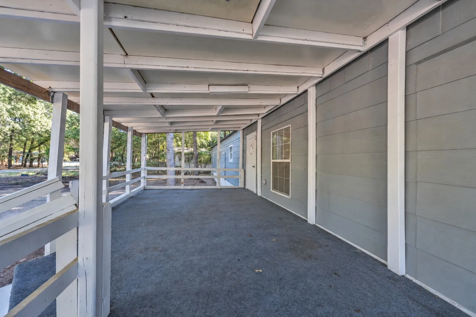 Mobile Home For Sale in Hood County , 4647 Lyndi Lane, Granbury, Texas 76049, 3 Bedroom, 2 Bathroom, 2 Garage spaces, 1,464 Sqft, built in 1982, mls#21404665, Real Estate Agent in Granbury, Homes For Sale in Hood county, Homes For Sale in Granbury, Realtor in Granbury Texas, Real Estate Brokerage Independent Realty Texas, Luminita Cordes Realtor