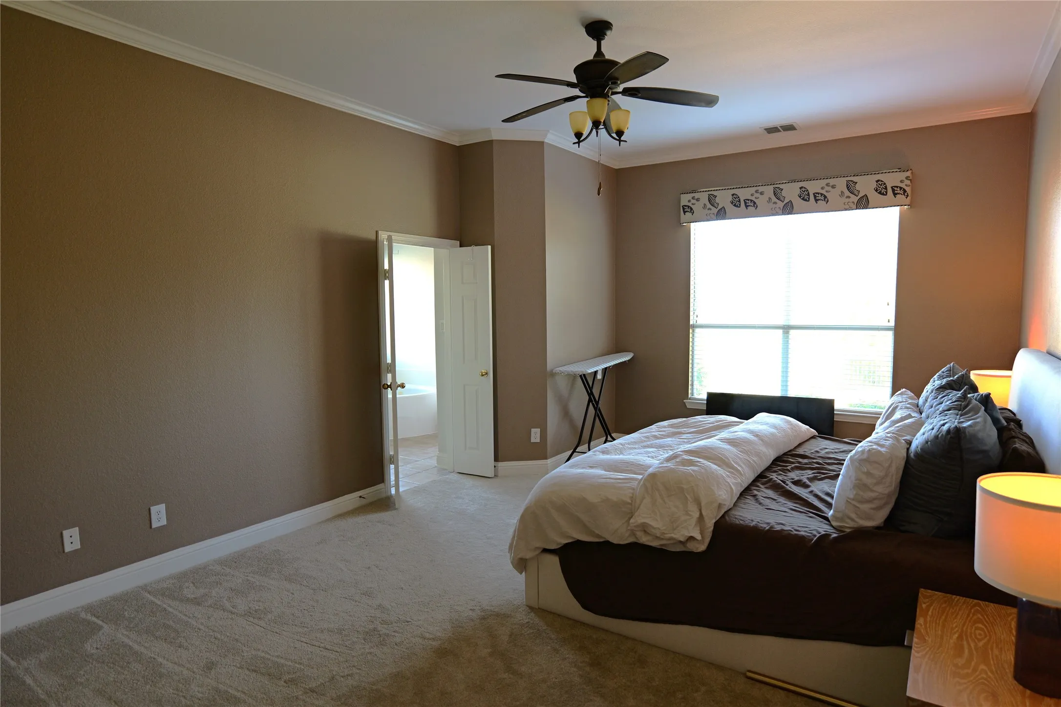 Single Family Residence For Rent in Denton County , 3412 Continental Drive, Frisco, Texas 75034, 5 Bedroom, 4 Bathroom, 3 Garage spaces, 3,573 Sqft, built in 2004, mls#21404603, Real Estate Agent in Frisco, Homes For Rent in Denton county, Homes For Rent in Frisco, Realtor in Frisco Texas, Real Estate Brokerage Independent Realty Texas, Luminita Cordes Realtor