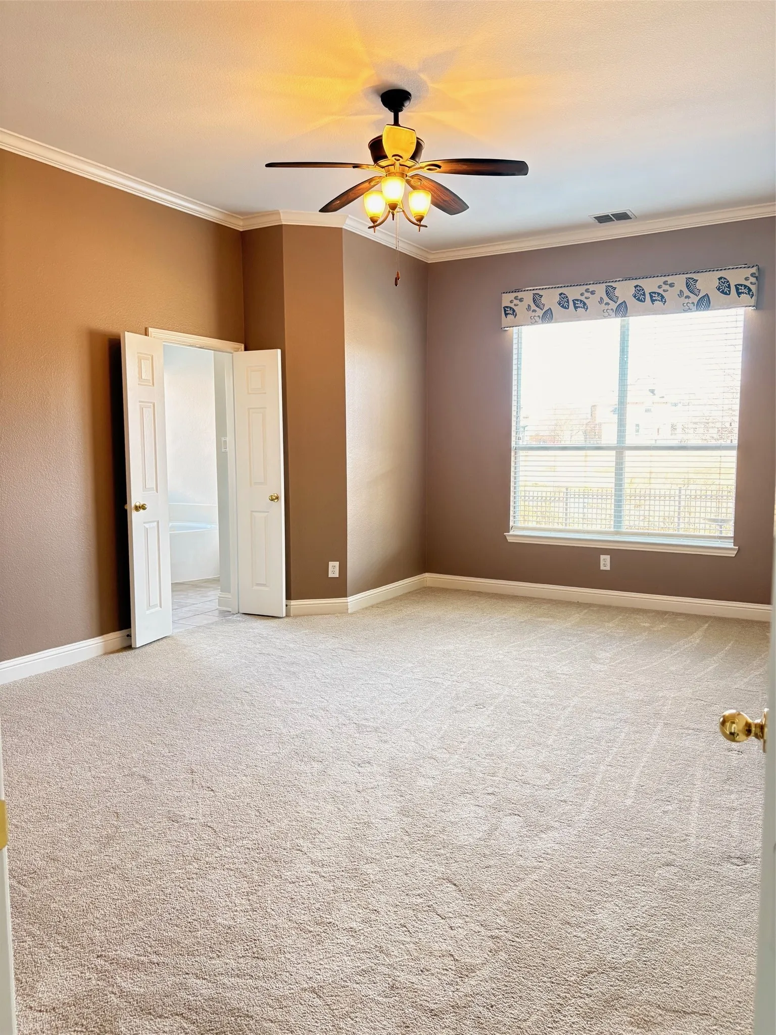 Single Family Residence For Rent in Denton County , 3412 Continental Drive, Frisco, Texas 75034, 5 Bedroom, 4 Bathroom, 3 Garage spaces, 3,573 Sqft, built in 2004, mls#21404603, Real Estate Agent in Frisco, Homes For Rent in Denton county, Homes For Rent in Frisco, Realtor in Frisco Texas, Real Estate Brokerage Independent Realty Texas, Luminita Cordes Realtor