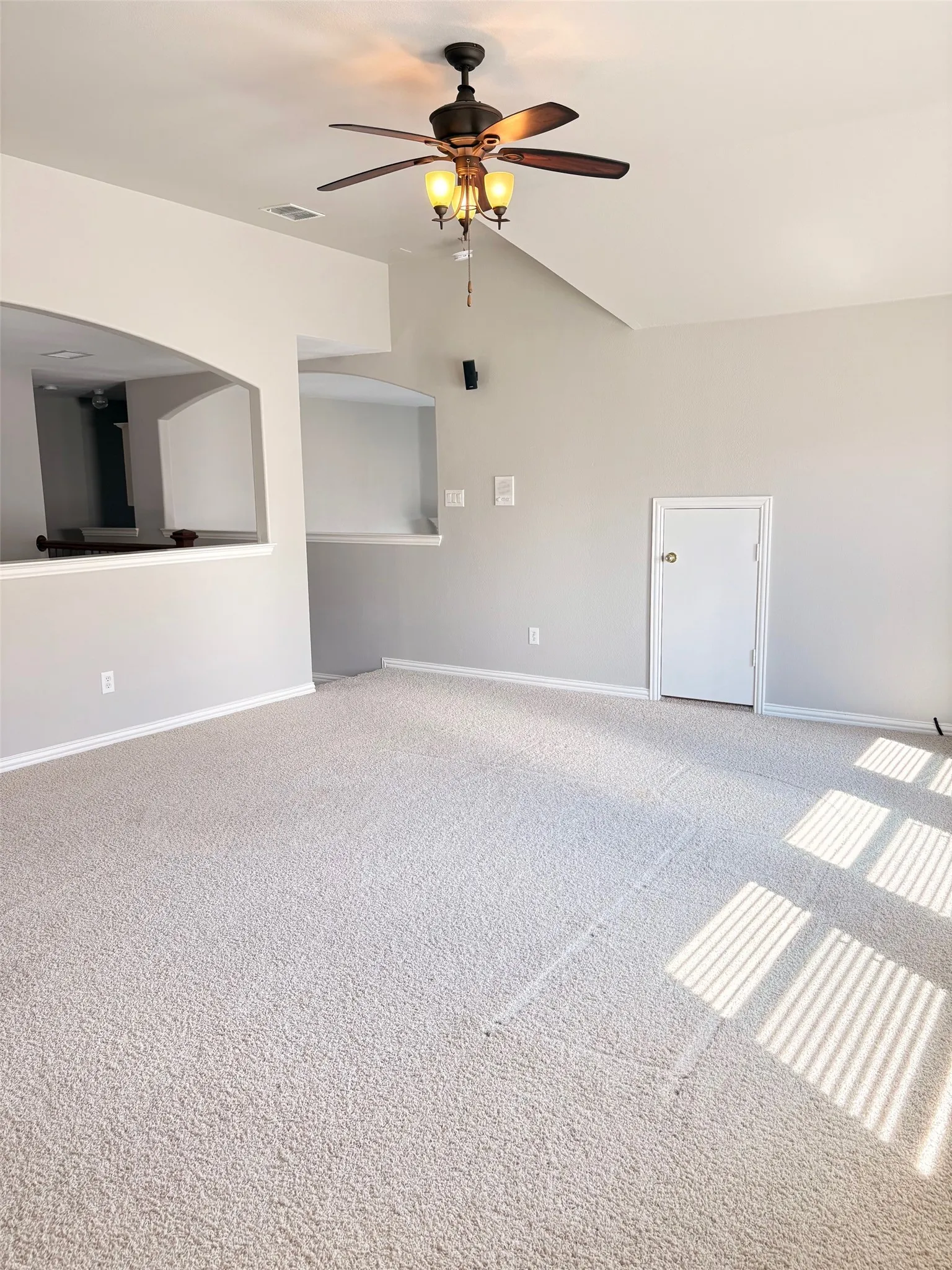 Single Family Residence For Rent in Denton County , 3412 Continental Drive, Frisco, Texas 75034, 5 Bedroom, 4 Bathroom, 3 Garage spaces, 3,573 Sqft, built in 2004, mls#21404603, Real Estate Agent in Frisco, Homes For Rent in Denton county, Homes For Rent in Frisco, Realtor in Frisco Texas, Real Estate Brokerage Independent Realty Texas, Luminita Cordes Realtor