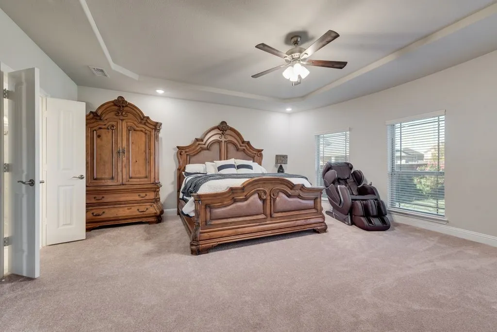 Single Family Residence For Sale in Ellis County , 2601 Maple Leaf Drive, Midlothian, Texas 76065, 4 Bedroom, 4 Bathroom, 3 Garage spaces, 3,971 Sqft, built in 2019, mls#21390281, Real Estate Agent in Midlothian, Homes For Sale in Ellis county, Homes For Sale in Midlothian, Realtor in Midlothian Texas, Real Estate Brokerage Independent Realty Texas, Luminita Cordes Realtor