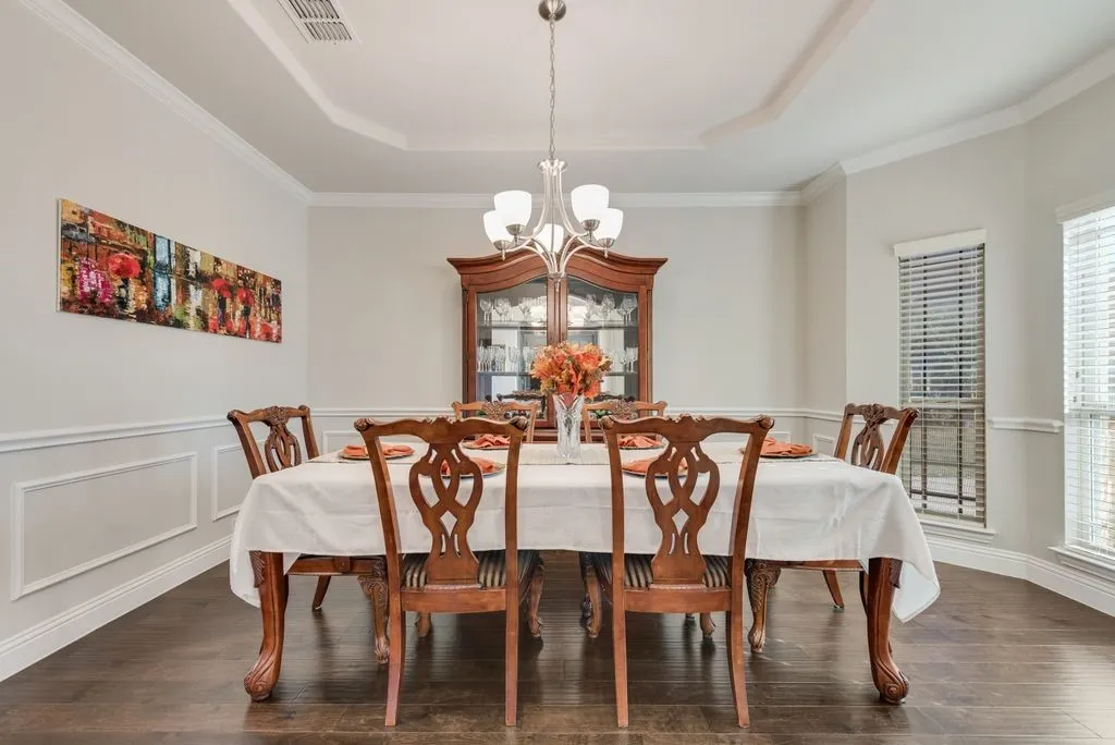 Single Family Residence For Sale in Ellis County , 2601 Maple Leaf Drive, Midlothian, Texas 76065, 4 Bedroom, 4 Bathroom, 3 Garage spaces, 3,971 Sqft, built in 2019, mls#21390281, Real Estate Agent in Midlothian, Homes For Sale in Ellis county, Homes For Sale in Midlothian, Realtor in Midlothian Texas, Real Estate Brokerage Independent Realty Texas, Luminita Cordes Realtor