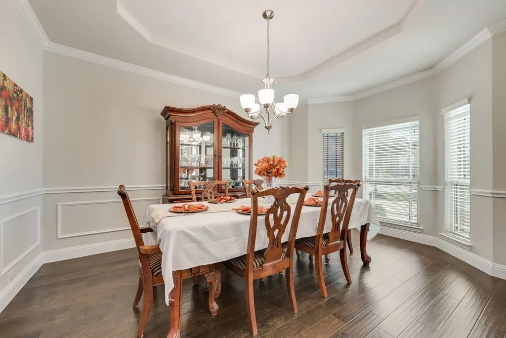 Single Family Residence For Sale in Ellis County , 2601 Maple Leaf Drive, Midlothian, Texas 76065, 4 Bedroom, 4 Bathroom, 3 Garage spaces, 3,971 Sqft, built in 2019, mls#21390281, Real Estate Agent in Midlothian, Homes For Sale in Ellis county, Homes For Sale in Midlothian, Realtor in Midlothian Texas, Real Estate Brokerage Independent Realty Texas, Luminita Cordes Realtor