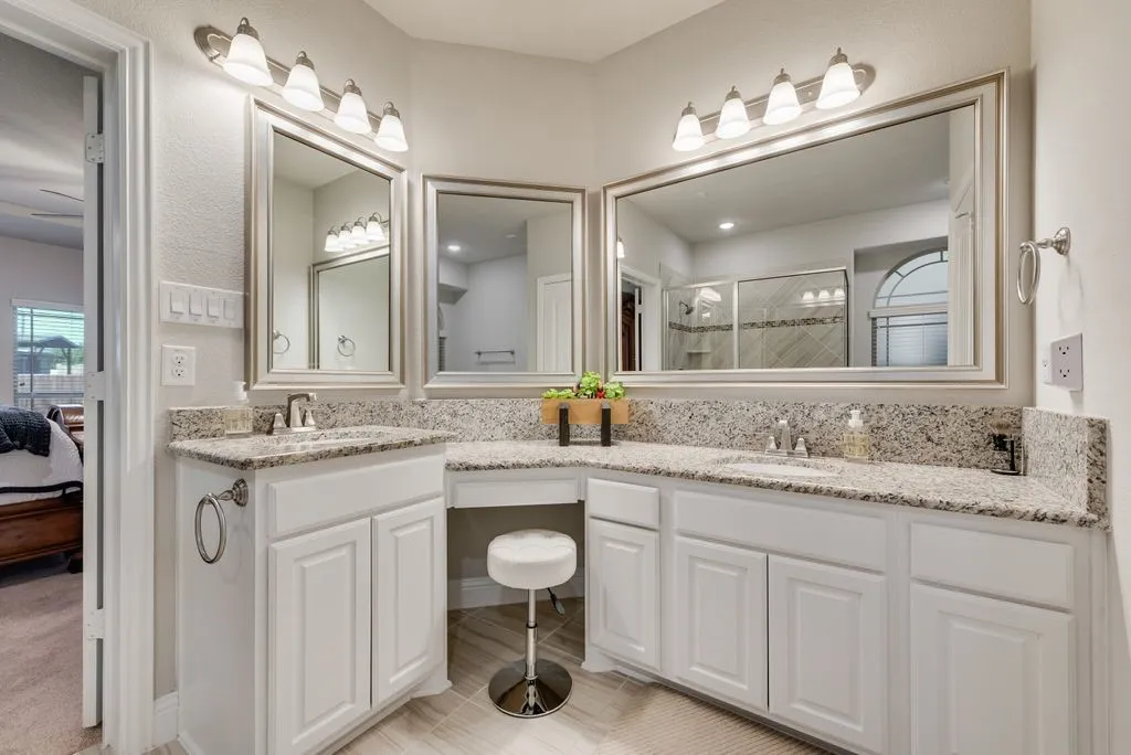 Single Family Residence For Sale in Ellis County , 2601 Maple Leaf Drive, Midlothian, Texas 76065, 4 Bedroom, 4 Bathroom, 3 Garage spaces, 3,971 Sqft, built in 2019, mls#21390281, Real Estate Agent in Midlothian, Homes For Sale in Ellis county, Homes For Sale in Midlothian, Realtor in Midlothian Texas, Real Estate Brokerage Independent Realty Texas, Luminita Cordes Realtor
