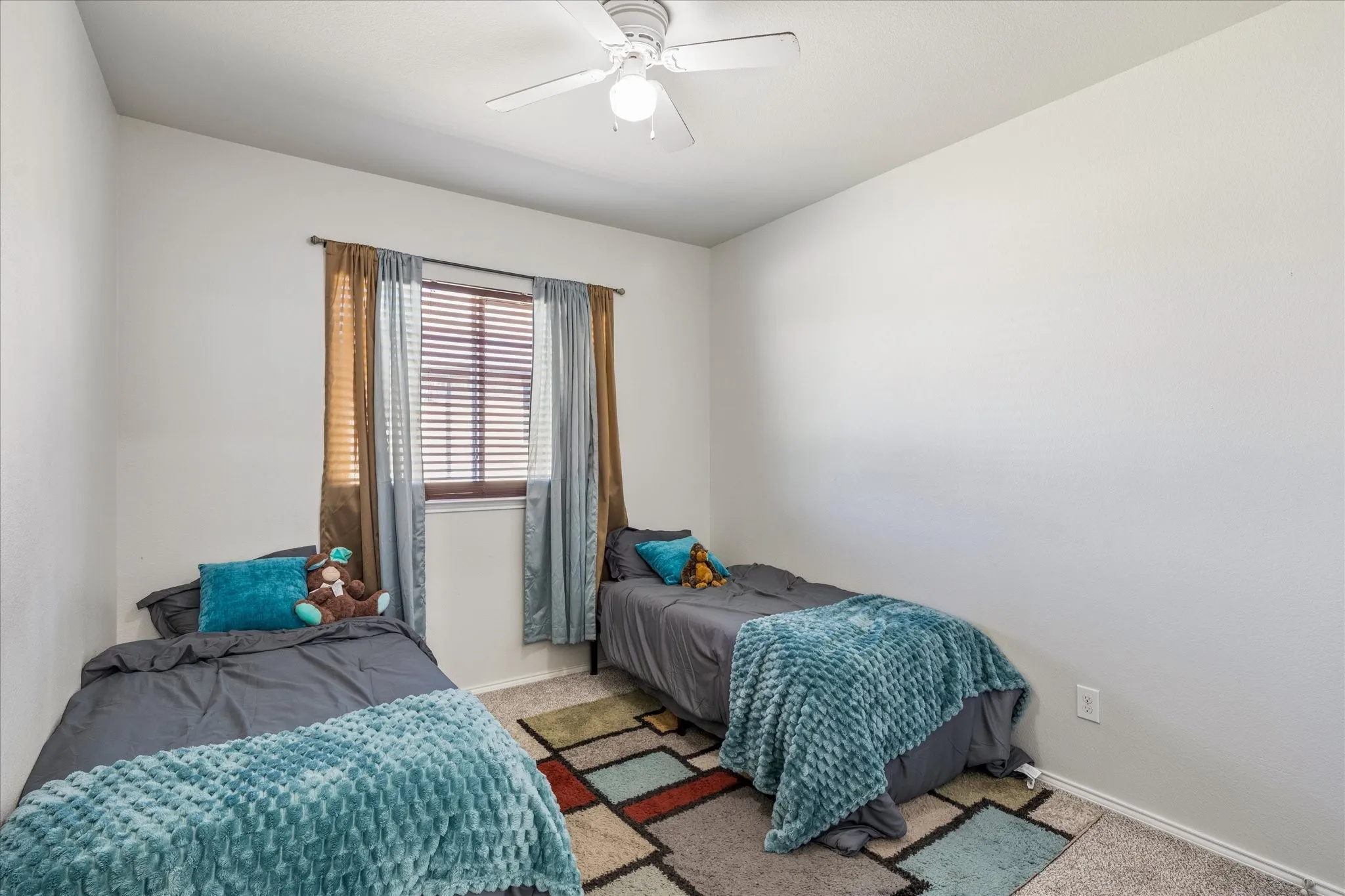Single Family Residence For Sale in Tarrant County , 244 Rock Meadow Drive, Crowley, Texas 76036, 3 Bedroom, 2 Bathroom, 2 Garage spaces, 1,884 Sqft, built in 2012, mls#21404713, Real Estate Agent in Crowley, Homes For Sale in Tarrant county, Homes For Sale in Crowley, Realtor in Crowley Texas, Real Estate Brokerage Independent Realty Texas, Luminita Cordes Realtor