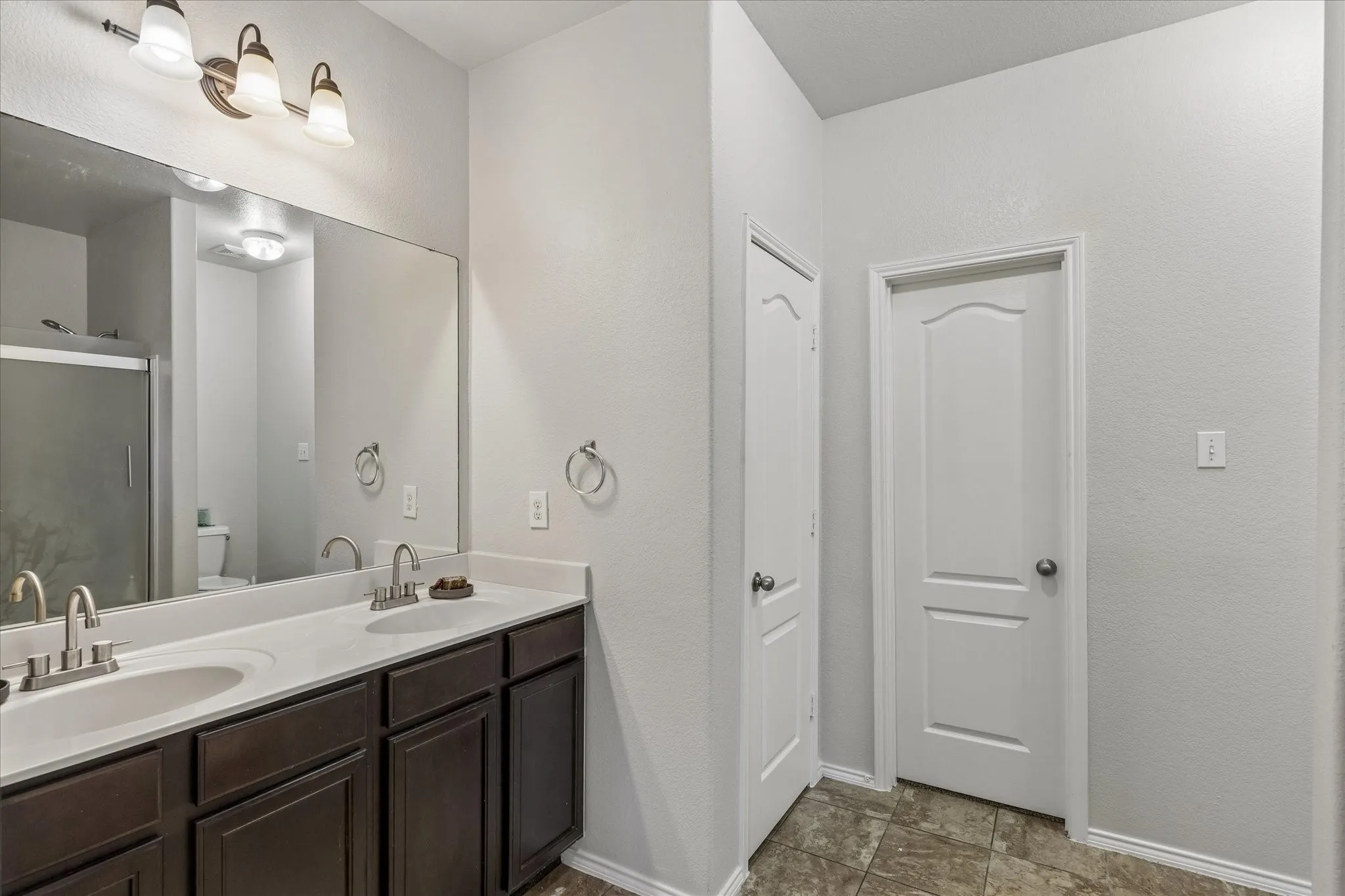 Single Family Residence For Sale in Tarrant County , 244 Rock Meadow Drive, Crowley, Texas 76036, 3 Bedroom, 2 Bathroom, 2 Garage spaces, 1,884 Sqft, built in 2012, mls#21404713, Real Estate Agent in Crowley, Homes For Sale in Tarrant county, Homes For Sale in Crowley, Realtor in Crowley Texas, Real Estate Brokerage Independent Realty Texas, Luminita Cordes Realtor