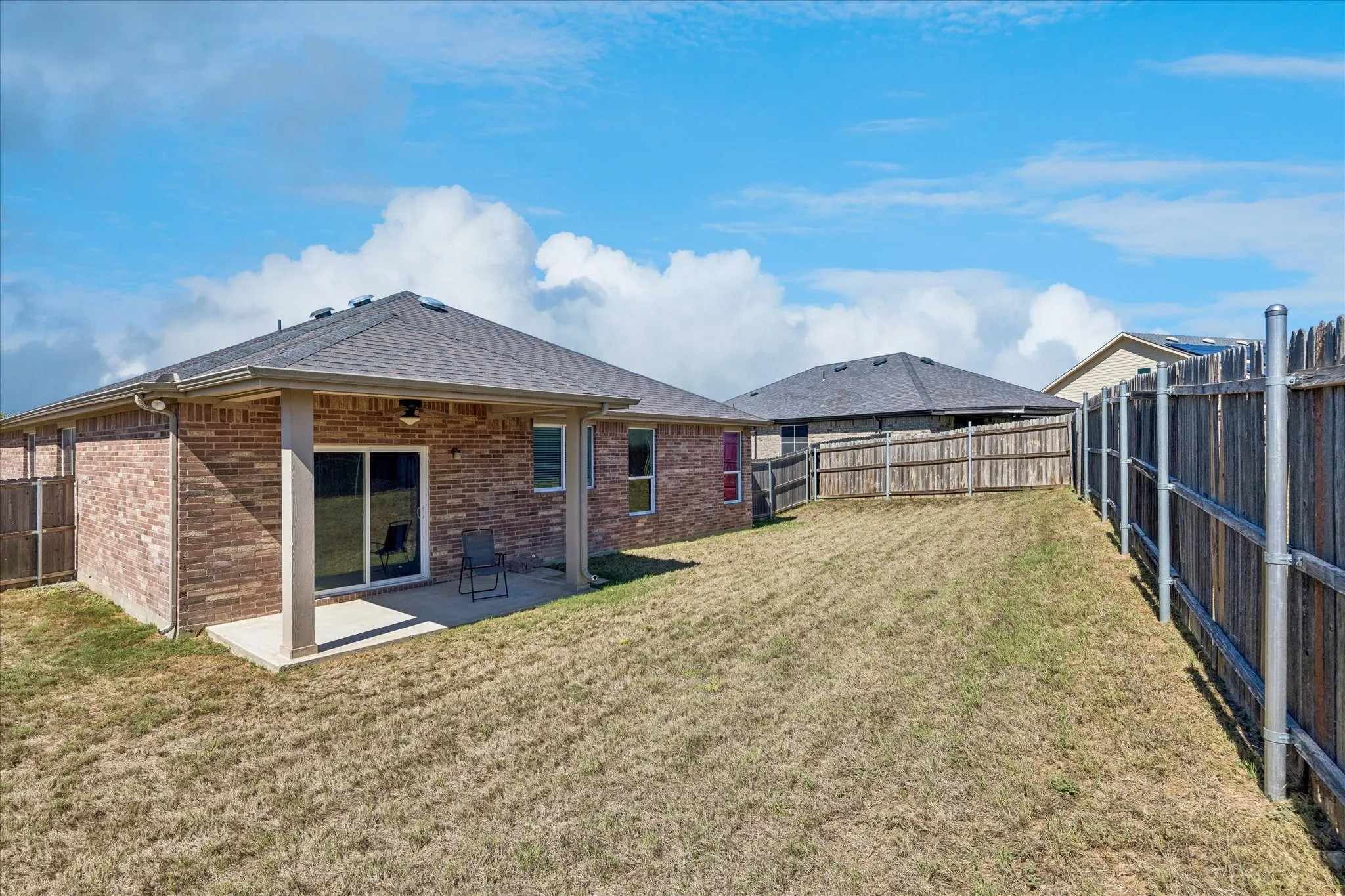 Single Family Residence For Sale in Tarrant County , 244 Rock Meadow Drive, Crowley, Texas 76036, 3 Bedroom, 2 Bathroom, 2 Garage spaces, 1,884 Sqft, built in 2012, mls#21404713, Real Estate Agent in Crowley, Homes For Sale in Tarrant county, Homes For Sale in Crowley, Realtor in Crowley Texas, Real Estate Brokerage Independent Realty Texas, Luminita Cordes Realtor