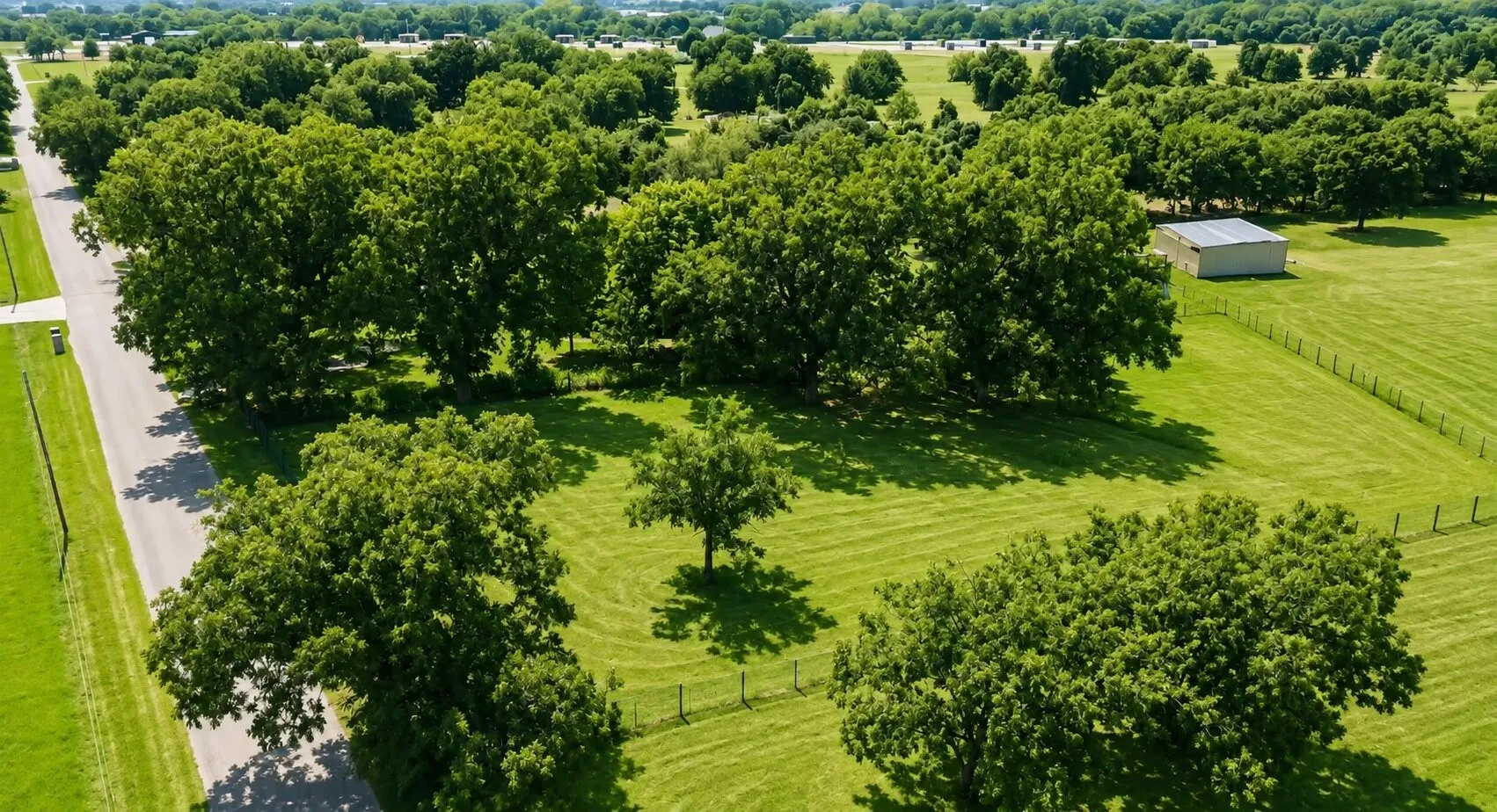 Single Family Residence For Sale in Parker County , 570 Harmony Circle, Weatherford, Texas 76087, 4 Bedroom, 4 Bathroom, 2 Garage spaces, 4,460 Sqft, built in 2006, mls#21404739, Real Estate Agent in Weatherford, Homes For Sale in Parker county, Homes For Sale in Weatherford, Realtor in Weatherford Texas, Real Estate Brokerage Independent Realty Texas, Luminita Cordes Realtor