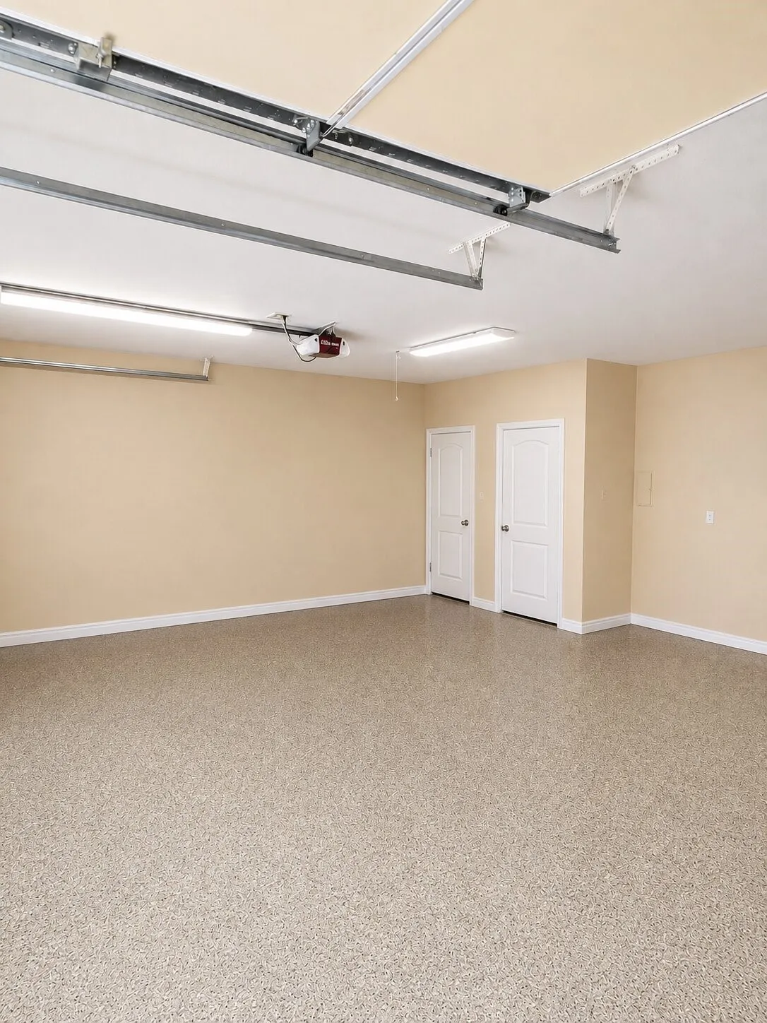 Single Family Residence For Sale in Parker County , 570 Harmony Circle, Weatherford, Texas 76087, 4 Bedroom, 4 Bathroom, 2 Garage spaces, 4,460 Sqft, built in 2006, mls#21404739, Real Estate Agent in Weatherford, Homes For Sale in Parker county, Homes For Sale in Weatherford, Realtor in Weatherford Texas, Real Estate Brokerage Independent Realty Texas, Luminita Cordes Realtor