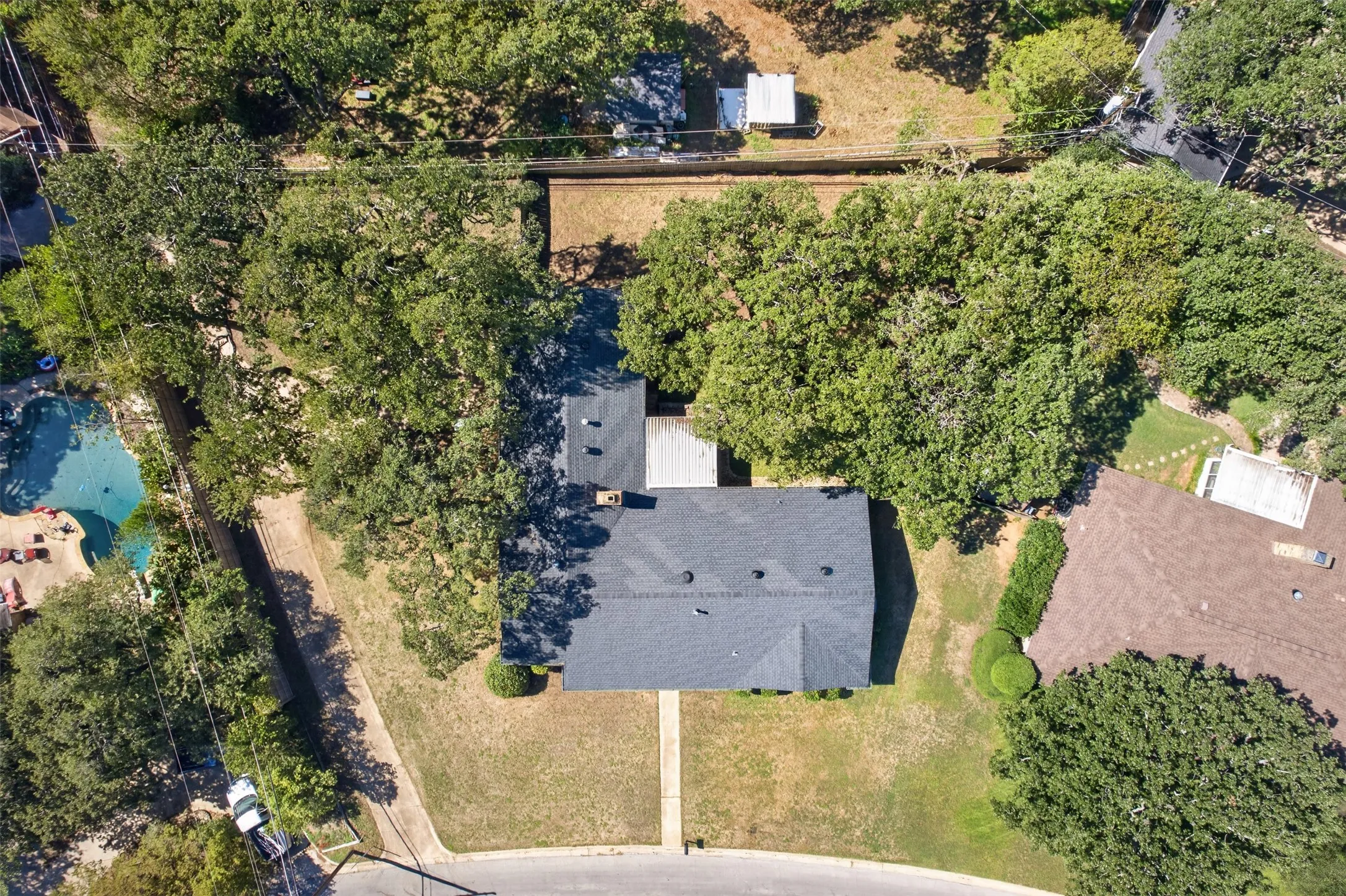 Single Family Residence For Sale in Tarrant County , 6109 Price Drive, North Richland Hills, Texas 76180, 5 Bedroom, 3 Bathroom, 2 Garage spaces, 2,484 Sqft, built in 1966, mls#21402193, Real Estate Agent in North Richland Hills, Homes For Sale in Tarrant county, Homes For Sale in North Richland Hills, Realtor in North Richland Hills Texas, Real Estate Brokerage Independent Realty Texas, Luminita Cordes Realtor