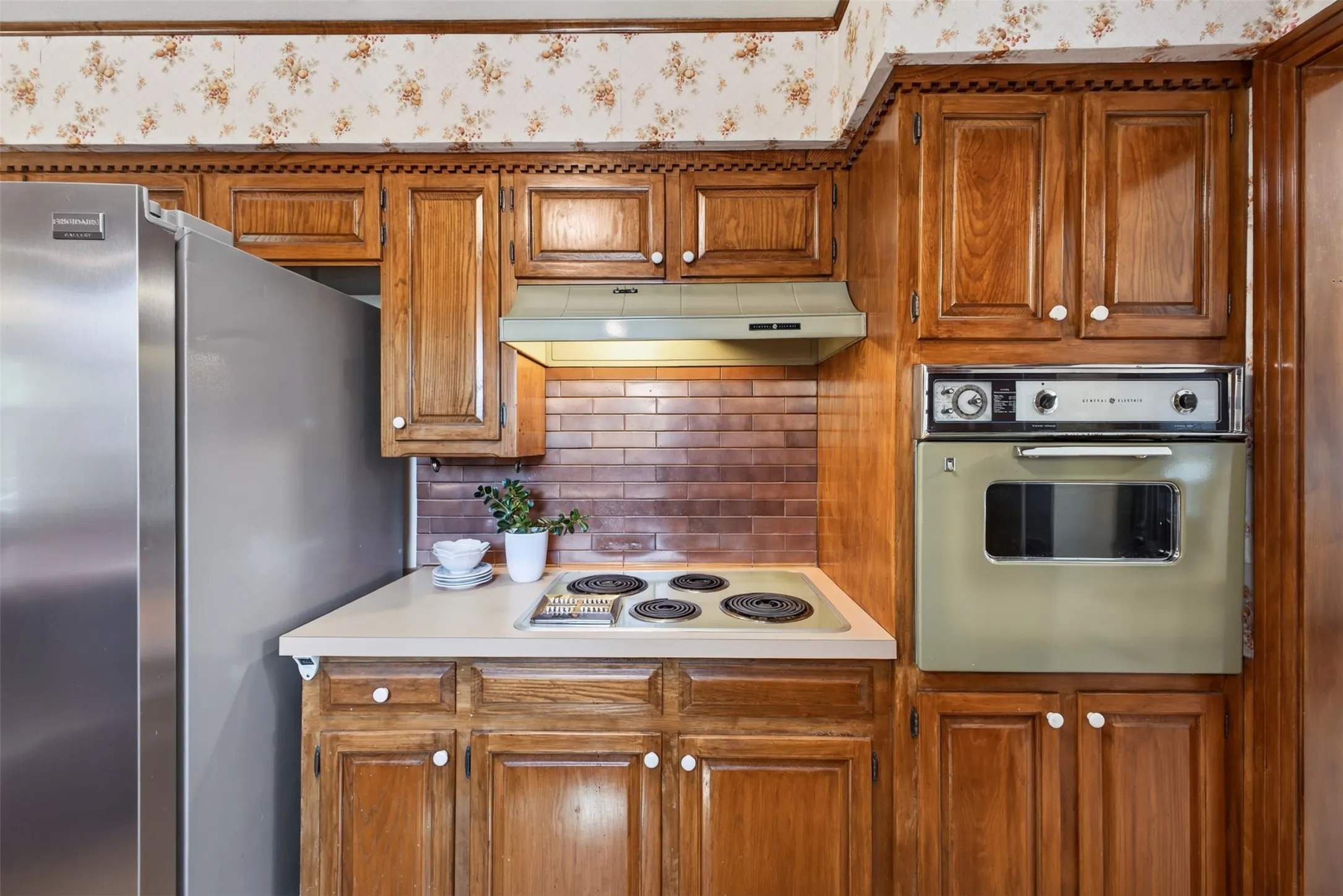 Single Family Residence For Sale in Tarrant County , 6109 Price Drive, North Richland Hills, Texas 76180, 5 Bedroom, 3 Bathroom, 2 Garage spaces, 2,484 Sqft, built in 1966, mls#21402193, Real Estate Agent in North Richland Hills, Homes For Sale in Tarrant county, Homes For Sale in North Richland Hills, Realtor in North Richland Hills Texas, Real Estate Brokerage Independent Realty Texas, Luminita Cordes Realtor