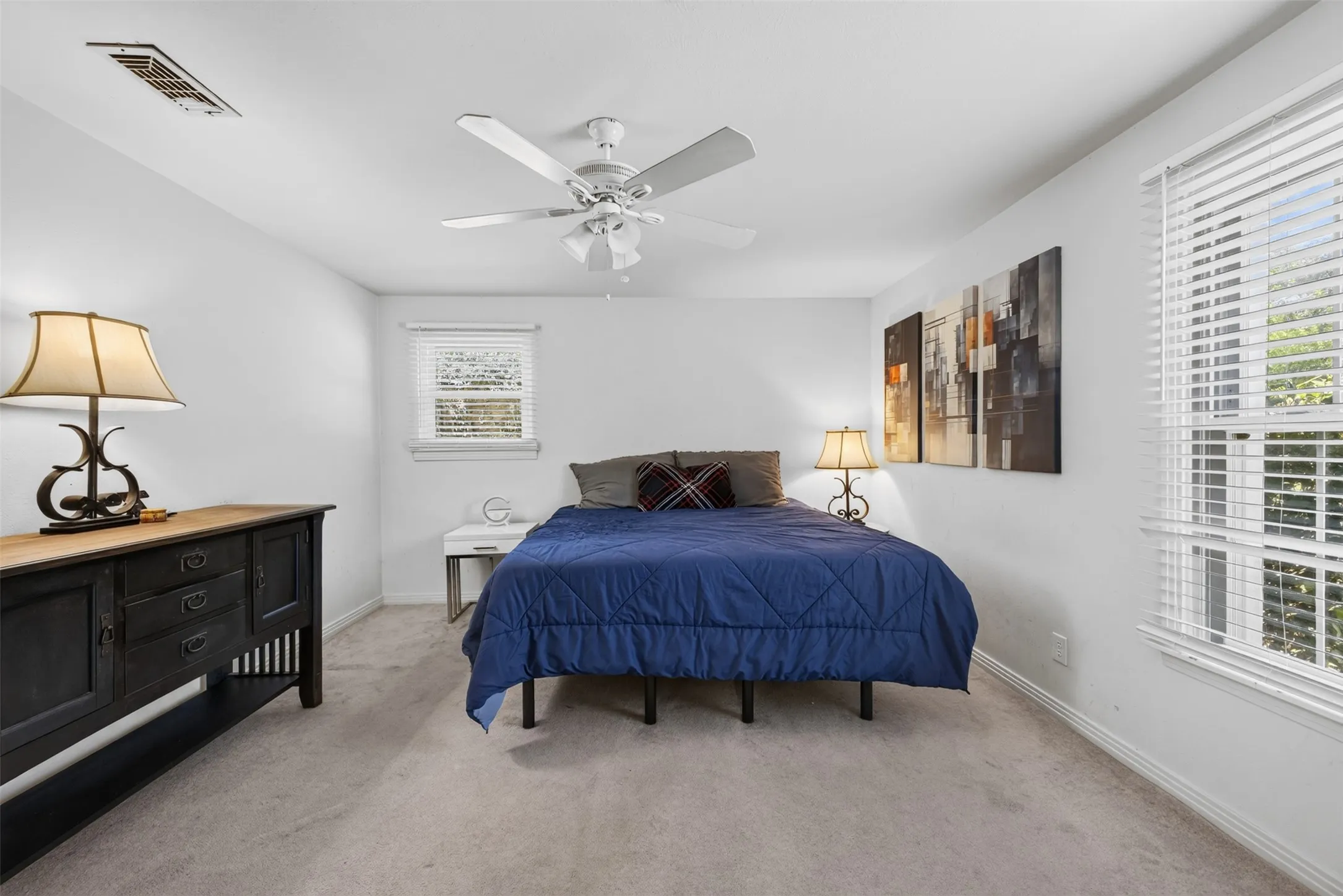 Single Family Residence For Sale in Tarrant County , 6109 Price Drive, North Richland Hills, Texas 76180, 5 Bedroom, 3 Bathroom, 2 Garage spaces, 2,484 Sqft, built in 1966, mls#21402193, Real Estate Agent in North Richland Hills, Homes For Sale in Tarrant county, Homes For Sale in North Richland Hills, Realtor in North Richland Hills Texas, Real Estate Brokerage Independent Realty Texas, Luminita Cordes Realtor