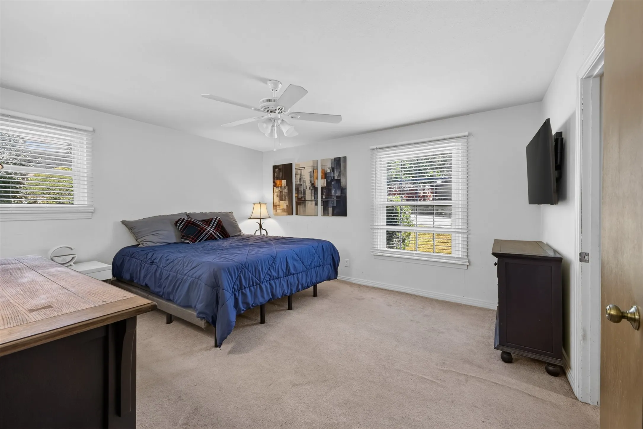 Single Family Residence For Sale in Tarrant County , 6109 Price Drive, North Richland Hills, Texas 76180, 5 Bedroom, 3 Bathroom, 2 Garage spaces, 2,484 Sqft, built in 1966, mls#21402193, Real Estate Agent in North Richland Hills, Homes For Sale in Tarrant county, Homes For Sale in North Richland Hills, Realtor in North Richland Hills Texas, Real Estate Brokerage Independent Realty Texas, Luminita Cordes Realtor