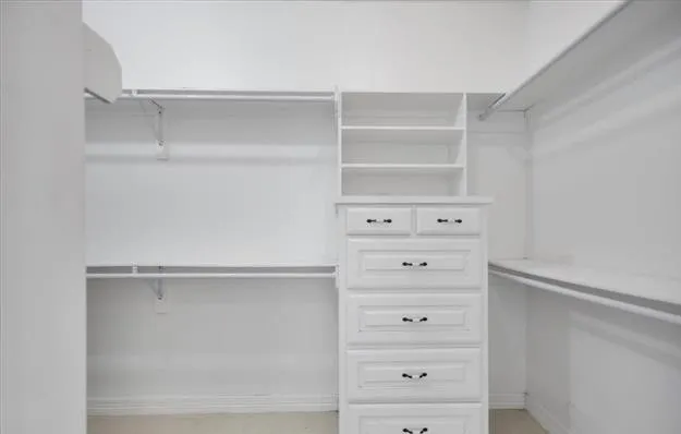 Single Family Residence For Sale in Smith County , 15176 County Road 472, Tyler, Texas 75706, 7 Bedroom, 4 Bathroom, 4 Garage spaces, 4,720 Sqft, built in 2007, mls#21404639, Real Estate Agent in Tyler, Homes For Sale in Smith county, Homes For Sale in Tyler, Realtor in Tyler Texas, Real Estate Brokerage Independent Realty Texas, Luminita Cordes Realtor