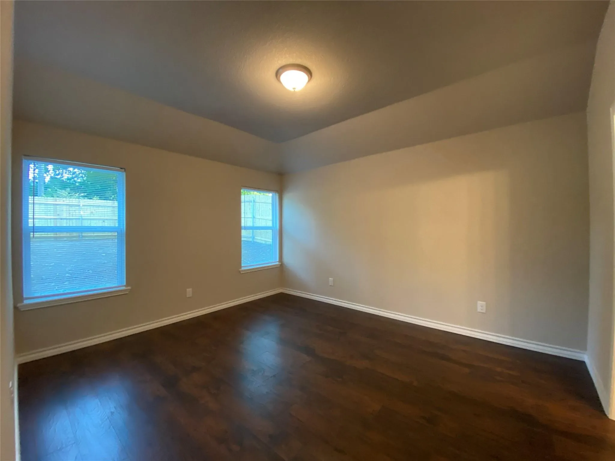 Single Family Residence For Rent in Tarrant County , 1304 E Magnolia Avenue, Fort Worth, Texas 76104, 3 Bedroom, 2 Bathroom, 1 Garage spaces, 1,216 Sqft, built in 2019, mls#21404742, Real Estate Agent in Fort Worth, Homes For Rent in Tarrant county, Homes For Rent in Fort Worth, Realtor in Fort Worth Texas, Real Estate Brokerage Independent Realty Texas, Luminita Cordes Realtor