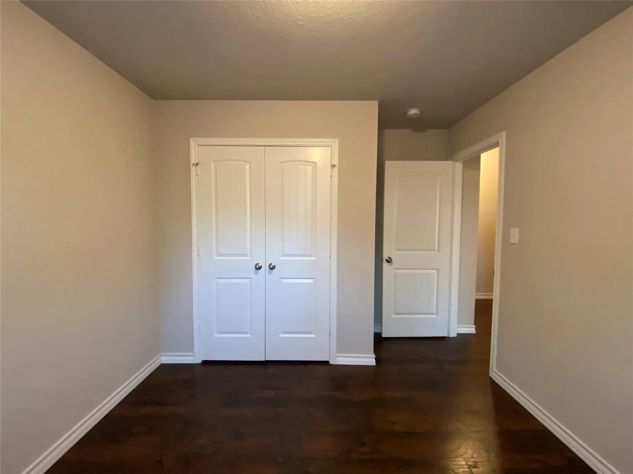 Single Family Residence For Rent in Tarrant County , 1304 E Magnolia Avenue, Fort Worth, Texas 76104, 3 Bedroom, 2 Bathroom, 1 Garage spaces, 1,216 Sqft, built in 2019, mls#21404742, Real Estate Agent in Fort Worth, Homes For Rent in Tarrant county, Homes For Rent in Fort Worth, Realtor in Fort Worth Texas, Real Estate Brokerage Independent Realty Texas, Luminita Cordes Realtor