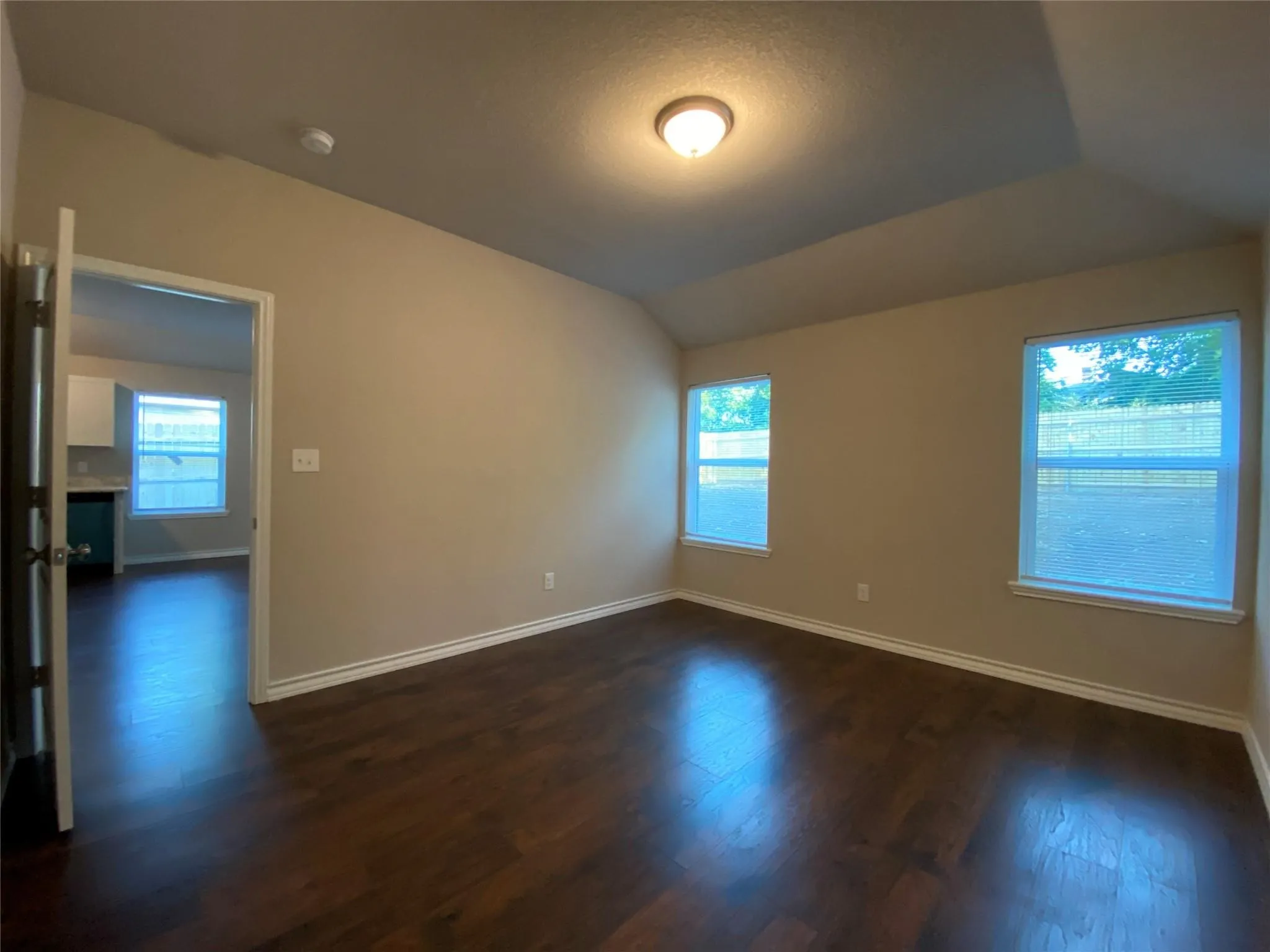 Single Family Residence For Rent in Tarrant County , 1304 E Magnolia Avenue, Fort Worth, Texas 76104, 3 Bedroom, 2 Bathroom, 1 Garage spaces, 1,216 Sqft, built in 2019, mls#21404742, Real Estate Agent in Fort Worth, Homes For Rent in Tarrant county, Homes For Rent in Fort Worth, Realtor in Fort Worth Texas, Real Estate Brokerage Independent Realty Texas, Luminita Cordes Realtor