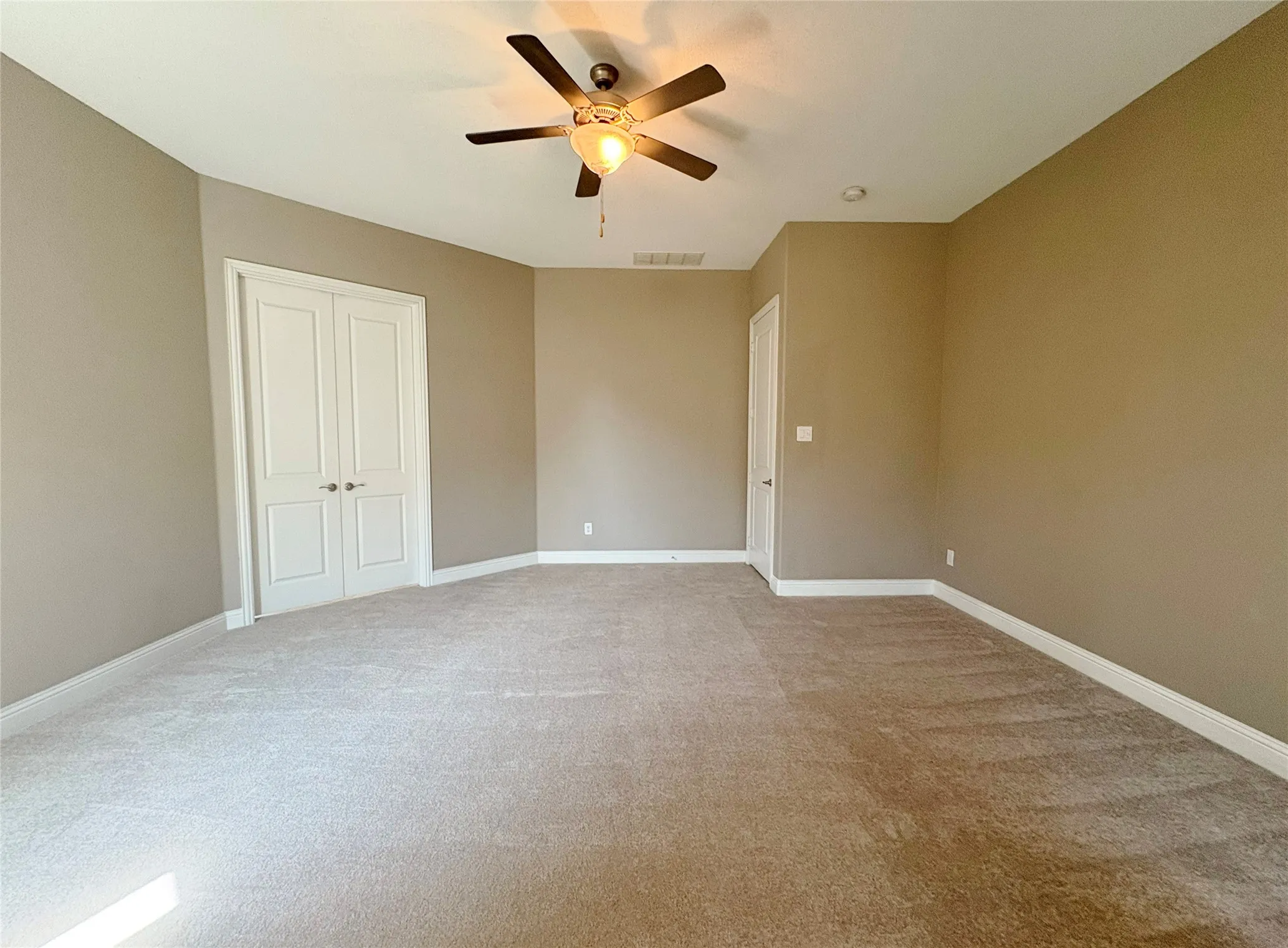 Single Family Residence For Rent in Collin County , 1604 Indigo Trail, Allen, Texas 75002, 4 Bedroom, 4 Bathroom, 2 Garage spaces, 2,774 Sqft, built in 2017, mls#21404751, Real Estate Agent in Allen, Homes For Rent in Collin county, Homes For Rent in Allen, Realtor in Allen Texas, Real Estate Brokerage Independent Realty Texas, Luminita Cordes Realtor