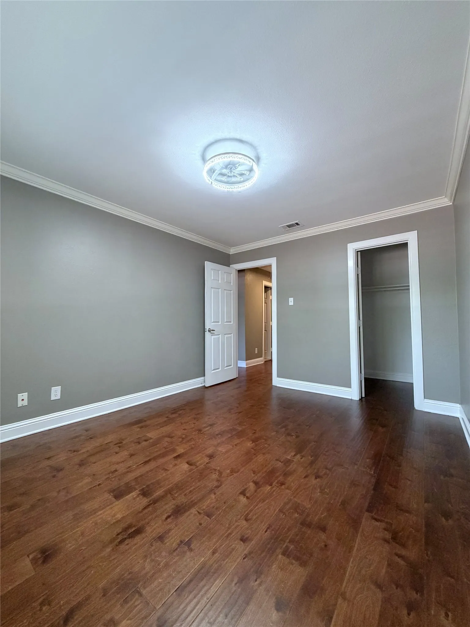 Townhouse For Rent in Dallas County , 625 Trailwood Court, Garland, Texas 75043, 3 Bedroom, 3 Bathroom, Garage spaces, 1,584 Sqft, built in 1973, mls#21404749, Real Estate Agent in Garland, Homes For Rent in Dallas county, Homes For Rent in Garland, Realtor in Garland Texas, Real Estate Brokerage Independent Realty Texas, Luminita Cordes Realtor