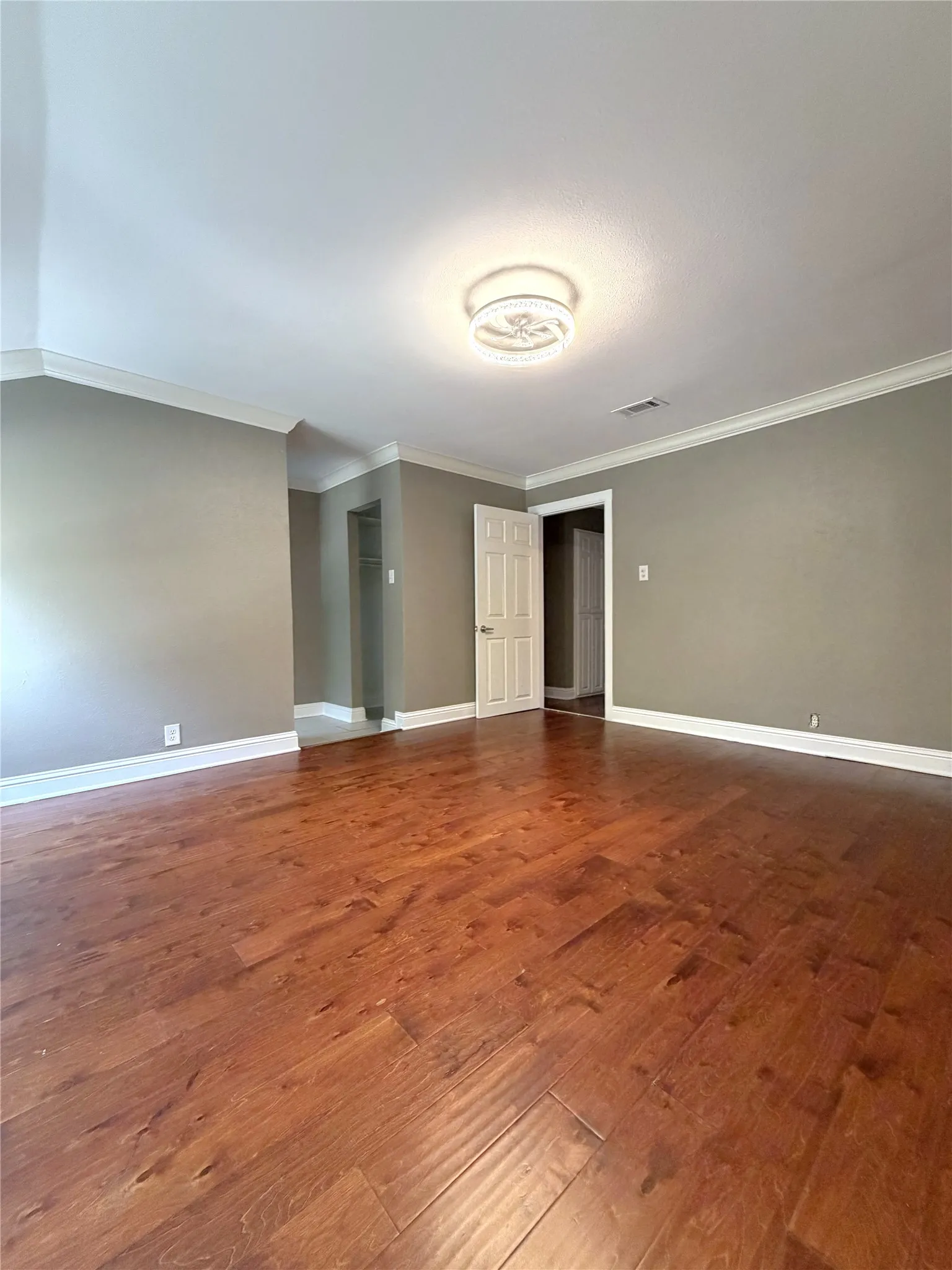 Townhouse For Rent in Dallas County , 625 Trailwood Court, Garland, Texas 75043, 3 Bedroom, 3 Bathroom, Garage spaces, 1,584 Sqft, built in 1973, mls#21404749, Real Estate Agent in Garland, Homes For Rent in Dallas county, Homes For Rent in Garland, Realtor in Garland Texas, Real Estate Brokerage Independent Realty Texas, Luminita Cordes Realtor