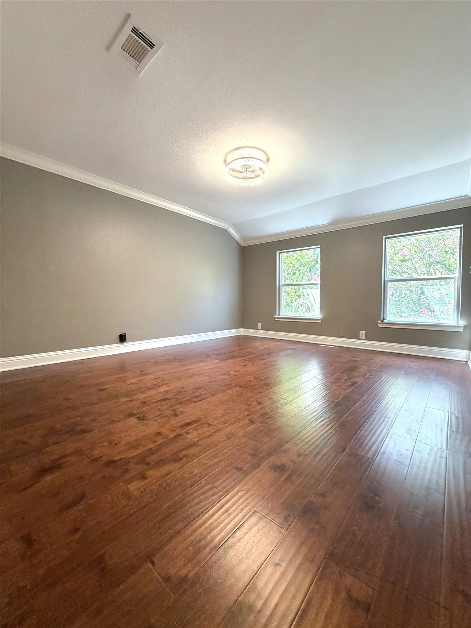 Townhouse For Rent in Dallas County , 625 Trailwood Court, Garland, Texas 75043, 3 Bedroom, 3 Bathroom, Garage spaces, 1,584 Sqft, built in 1973, mls#21404749, Real Estate Agent in Garland, Homes For Rent in Dallas county, Homes For Rent in Garland, Realtor in Garland Texas, Real Estate Brokerage Independent Realty Texas, Luminita Cordes Realtor