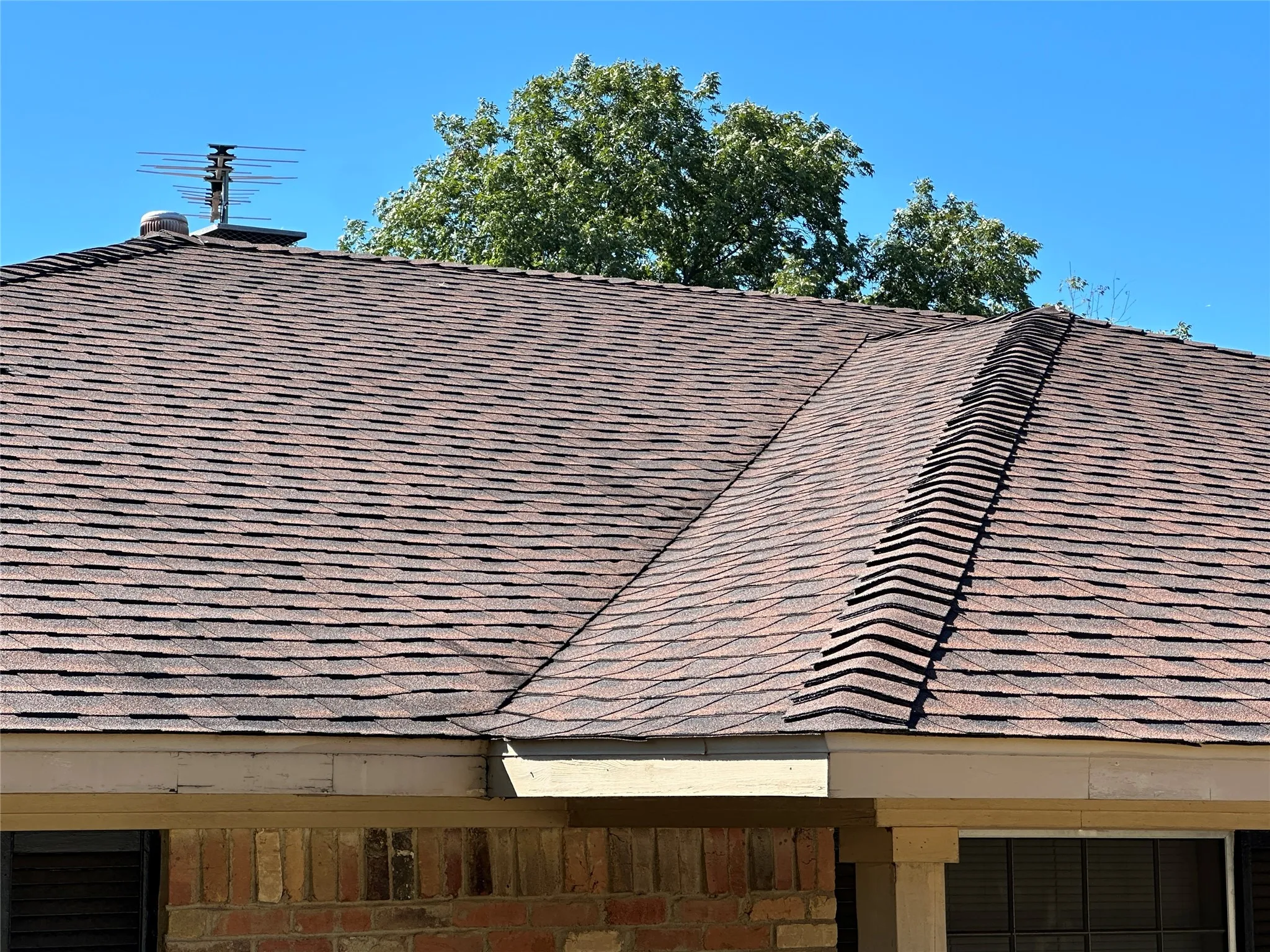 Single Family Residence For Sale in Dallas County , 7310 Whispering Pines Drive, Dallas, Texas 75248, 4 Bedroom, 3 Bathroom, 2 Garage spaces, 2,376 Sqft, built in 1971, mls#21404175, Real Estate Agent in Dallas, Homes For Sale in Dallas county, Homes For Sale in Dallas, Realtor in Dallas Texas, Real Estate Brokerage Independent Realty Texas, Luminita Cordes Realtor