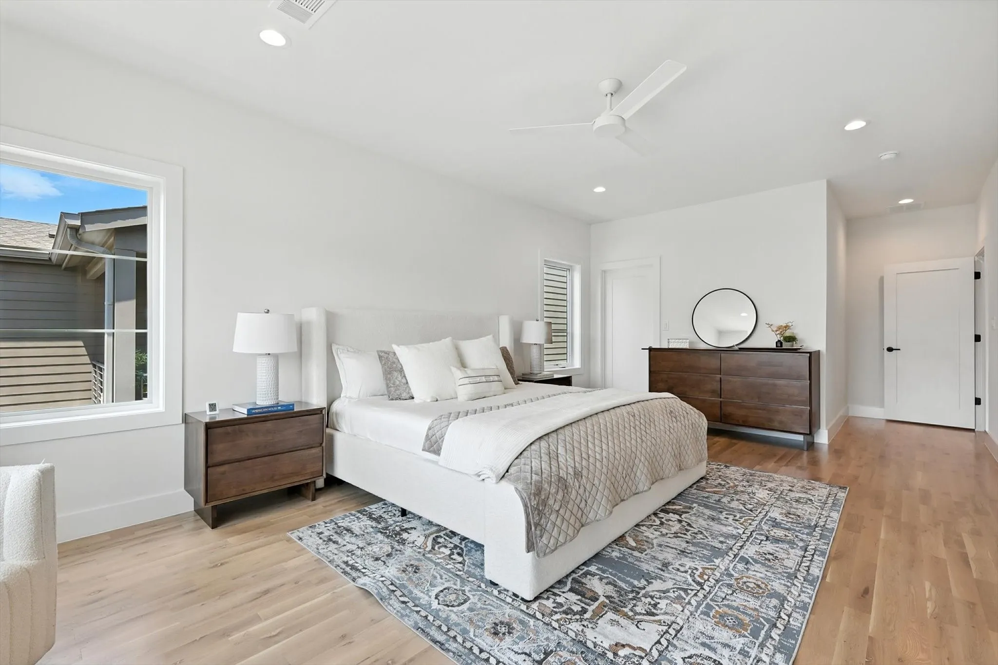 Duplex For Rent in Dallas County , 4604 Hopkins, Dallas, Texas 75209, 3 Bedroom, 3 Bathroom, 2 Garage spaces, 2,780 Sqft, built in 2025, mls#21404753, Real Estate Agent in Dallas, Homes For Rent in Dallas county, Homes For Rent in Dallas, Realtor in Dallas Texas, Real Estate Brokerage Independent Realty Texas, Luminita Cordes Realtor
