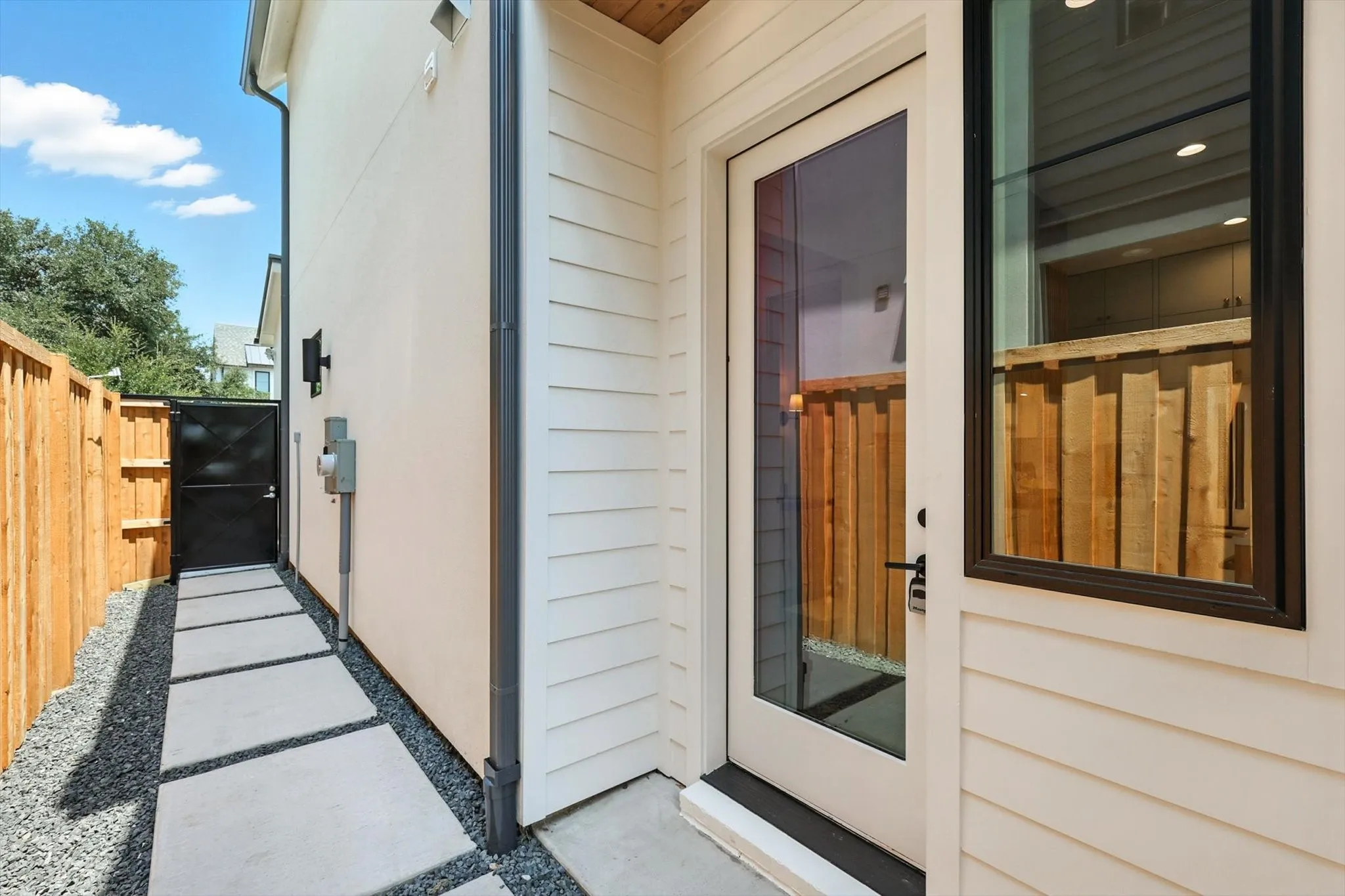 Duplex For Rent in Dallas County , 4604 Hopkins, Dallas, Texas 75209, 3 Bedroom, 3 Bathroom, 2 Garage spaces, 2,780 Sqft, built in 2025, mls#21404753, Real Estate Agent in Dallas, Homes For Rent in Dallas county, Homes For Rent in Dallas, Realtor in Dallas Texas, Real Estate Brokerage Independent Realty Texas, Luminita Cordes Realtor