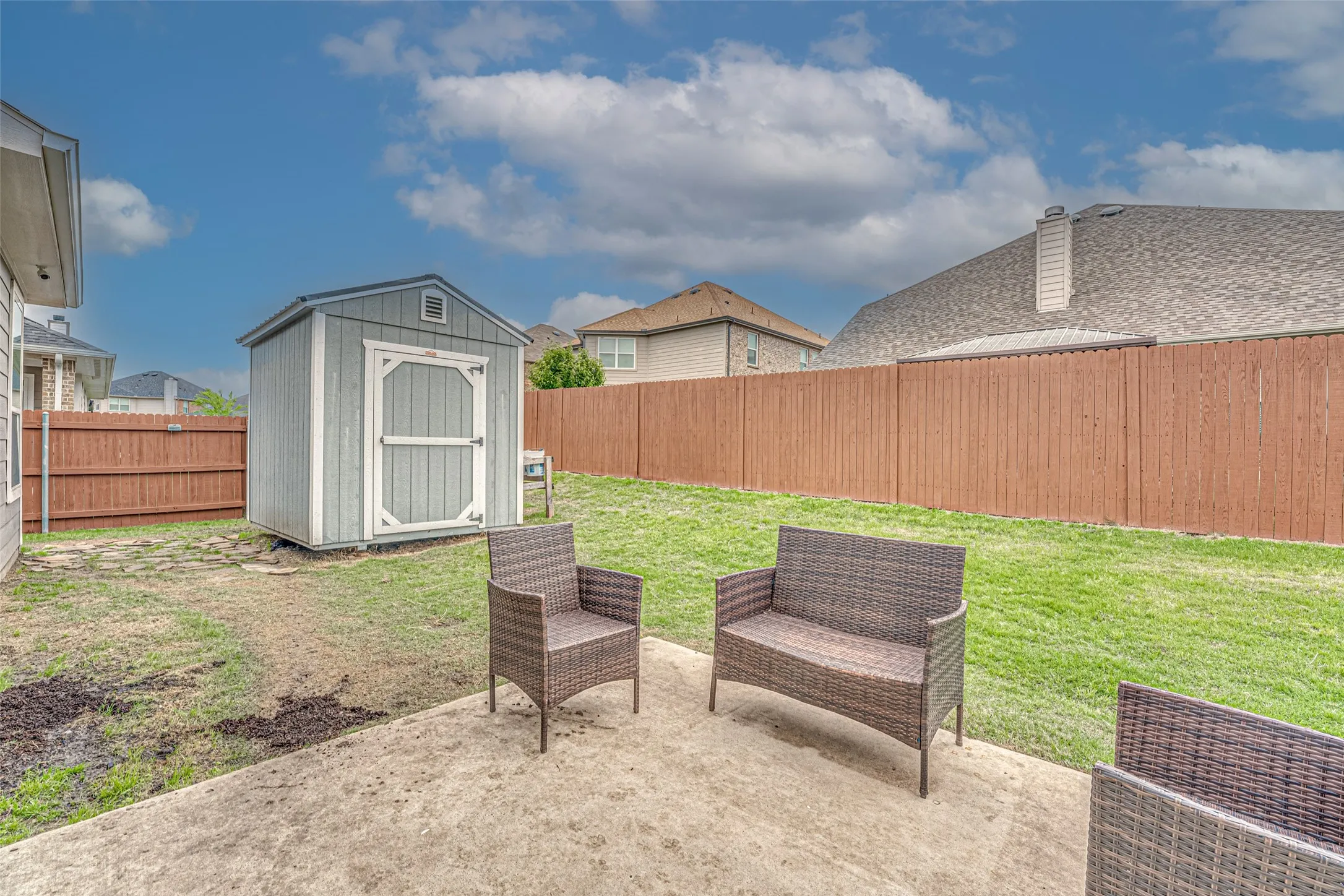 Single Family Residence For Rent in Grayson County , 909 Gambel Drive, Sherman, Texas 75092, 4 Bedroom, 3 Bathroom, 2 Garage spaces, 2,698 Sqft, built in 2021, mls#21403992, Real Estate Agent in Sherman, Homes For Rent in Grayson county, Homes For Rent in Sherman, Realtor in Sherman Texas, Real Estate Brokerage Independent Realty Texas, Luminita Cordes Realtor