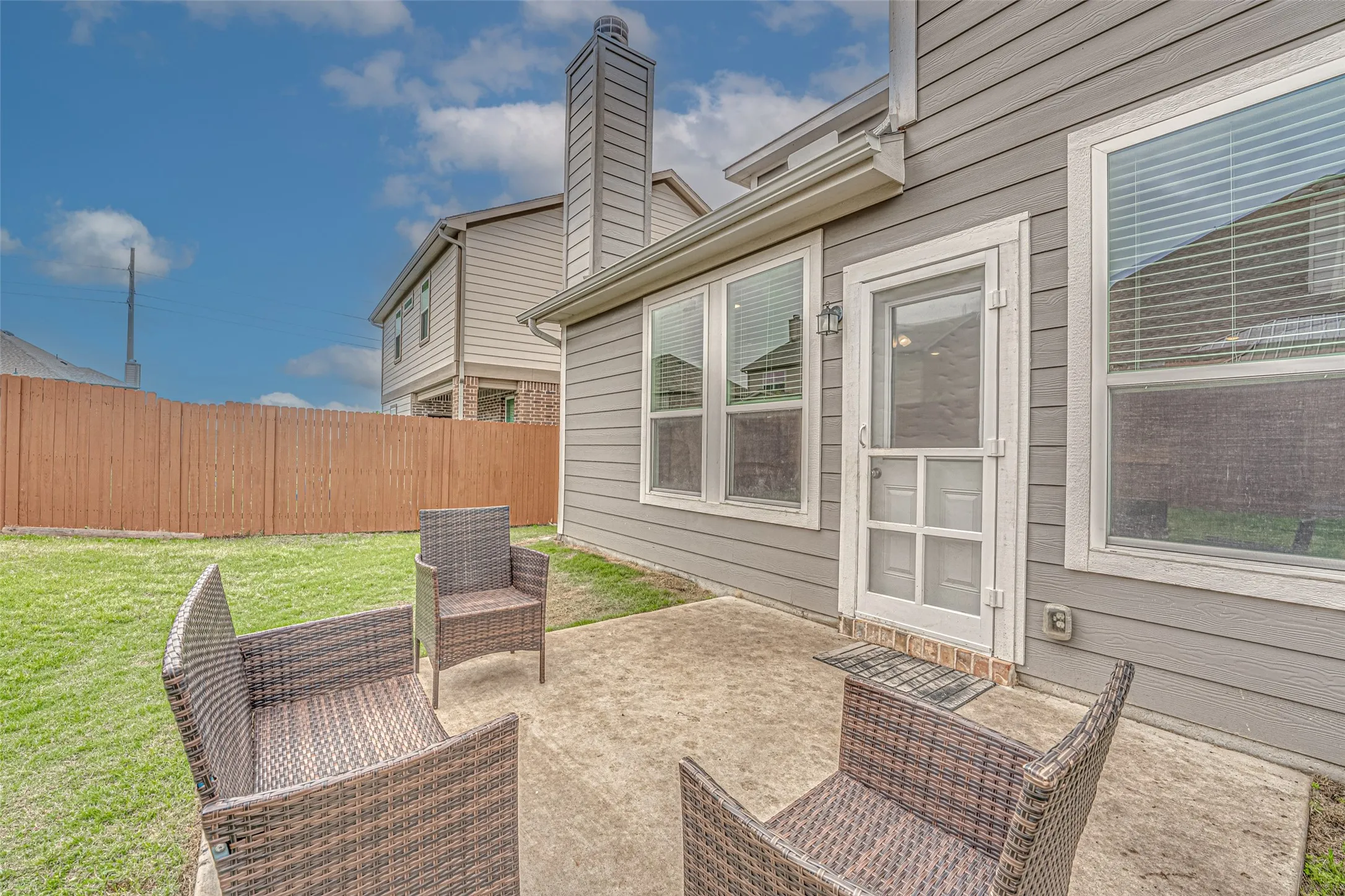 Single Family Residence For Rent in Grayson County , 909 Gambel Drive, Sherman, Texas 75092, 4 Bedroom, 3 Bathroom, 2 Garage spaces, 2,698 Sqft, built in 2021, mls#21403992, Real Estate Agent in Sherman, Homes For Rent in Grayson county, Homes For Rent in Sherman, Realtor in Sherman Texas, Real Estate Brokerage Independent Realty Texas, Luminita Cordes Realtor