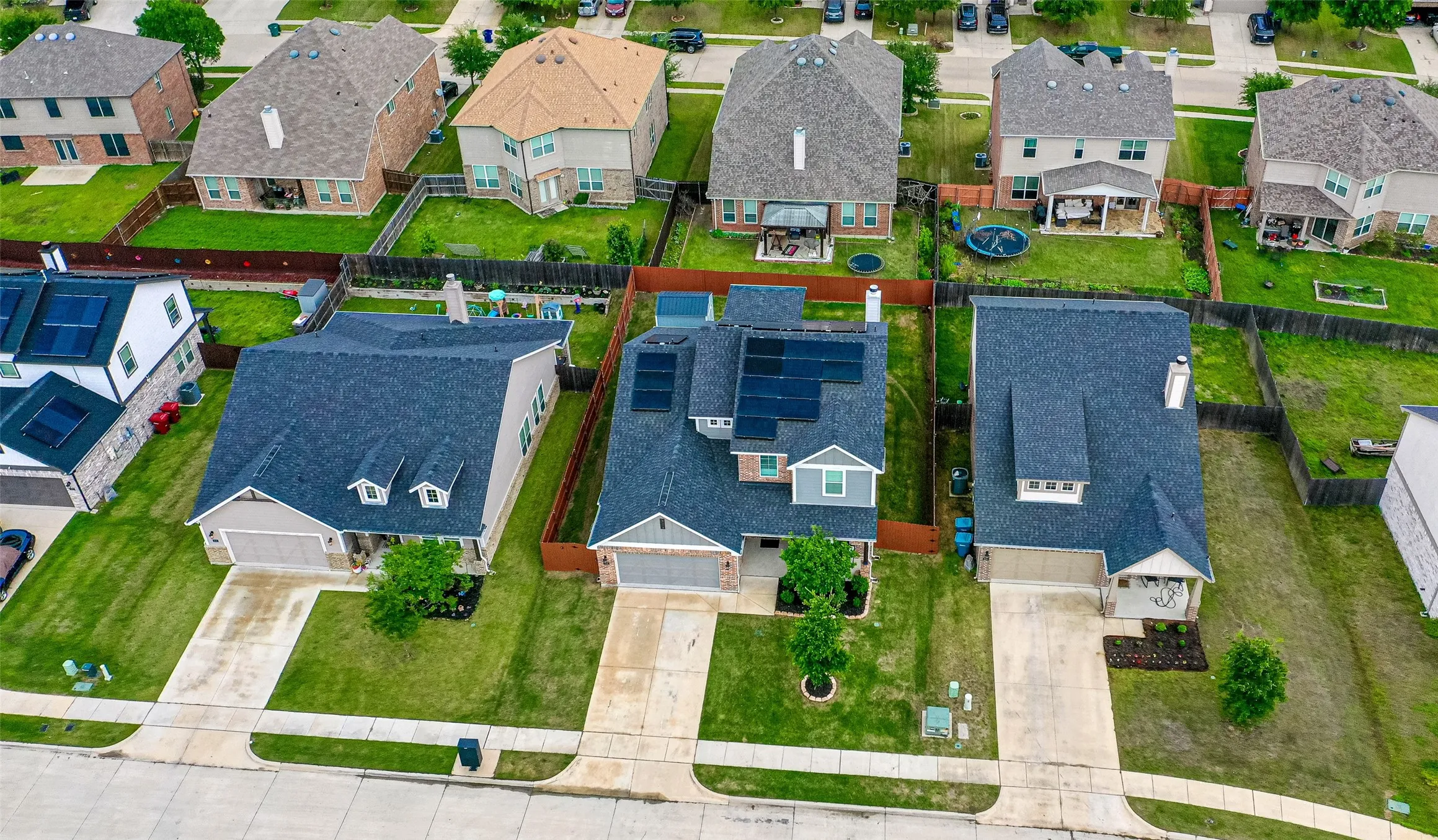 Single Family Residence For Rent in Grayson County , 909 Gambel Drive, Sherman, Texas 75092, 4 Bedroom, 3 Bathroom, 2 Garage spaces, 2,698 Sqft, built in 2021, mls#21403992, Real Estate Agent in Sherman, Homes For Rent in Grayson county, Homes For Rent in Sherman, Realtor in Sherman Texas, Real Estate Brokerage Independent Realty Texas, Luminita Cordes Realtor