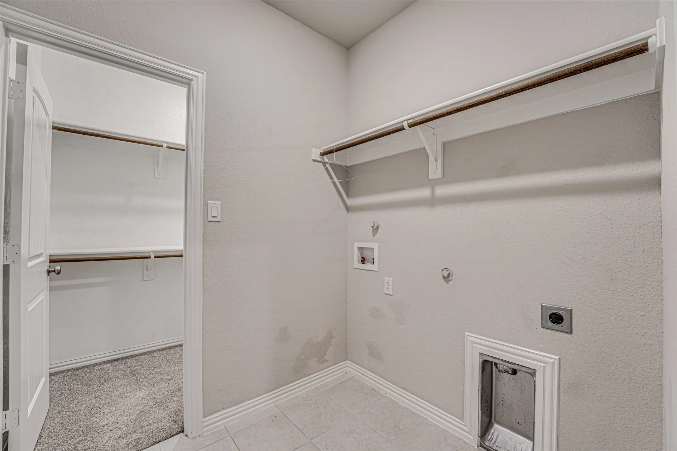 Single Family Residence For Rent in Grayson County , 909 Gambel Drive, Sherman, Texas 75092, 4 Bedroom, 3 Bathroom, 2 Garage spaces, 2,698 Sqft, built in 2021, mls#21403992, Real Estate Agent in Sherman, Homes For Rent in Grayson county, Homes For Rent in Sherman, Realtor in Sherman Texas, Real Estate Brokerage Independent Realty Texas, Luminita Cordes Realtor
