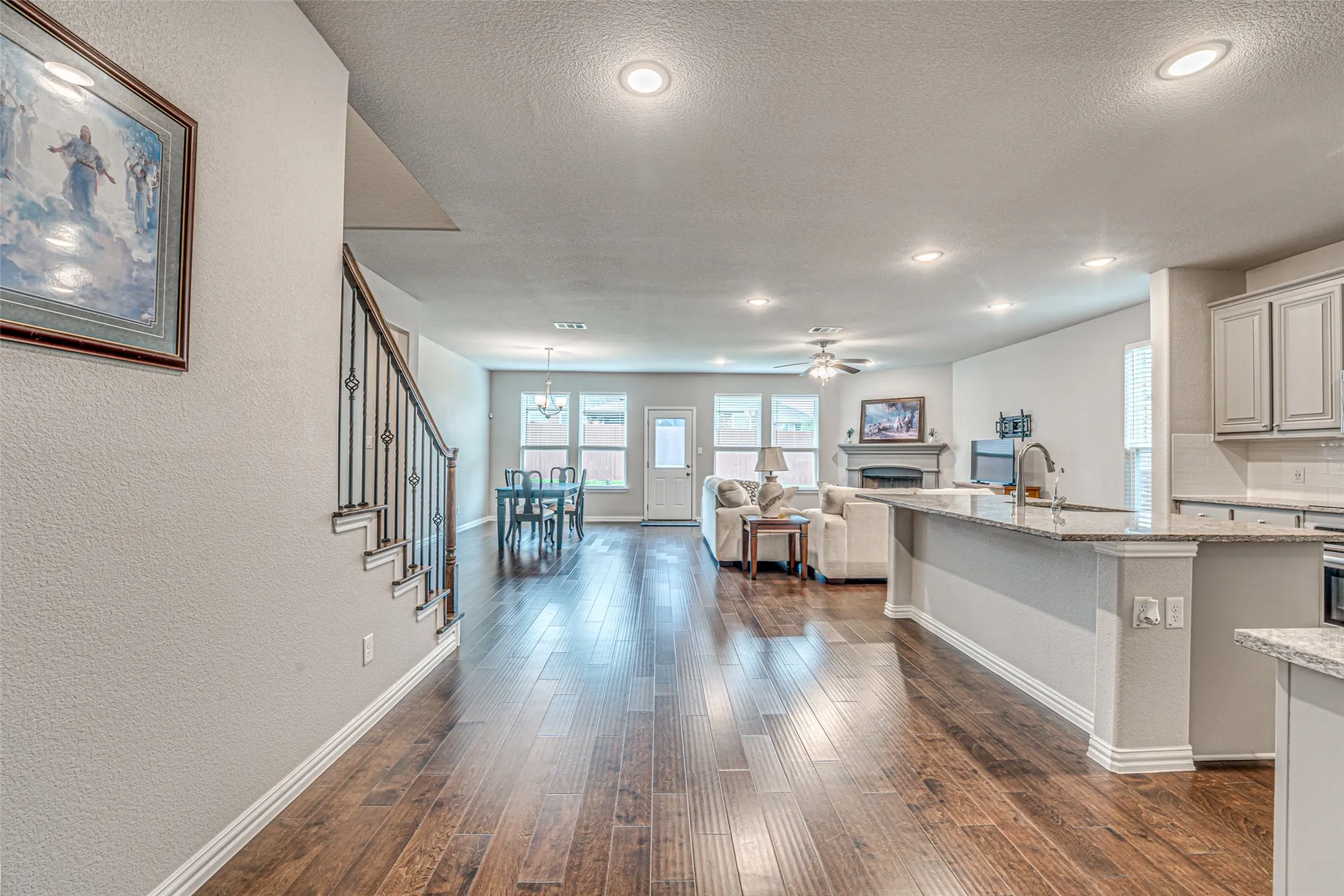 Single Family Residence For Rent in Grayson County , 909 Gambel Drive, Sherman, Texas 75092, 4 Bedroom, 3 Bathroom, 2 Garage spaces, 2,698 Sqft, built in 2021, mls#21403992, Real Estate Agent in Sherman, Homes For Rent in Grayson county, Homes For Rent in Sherman, Realtor in Sherman Texas, Real Estate Brokerage Independent Realty Texas, Luminita Cordes Realtor