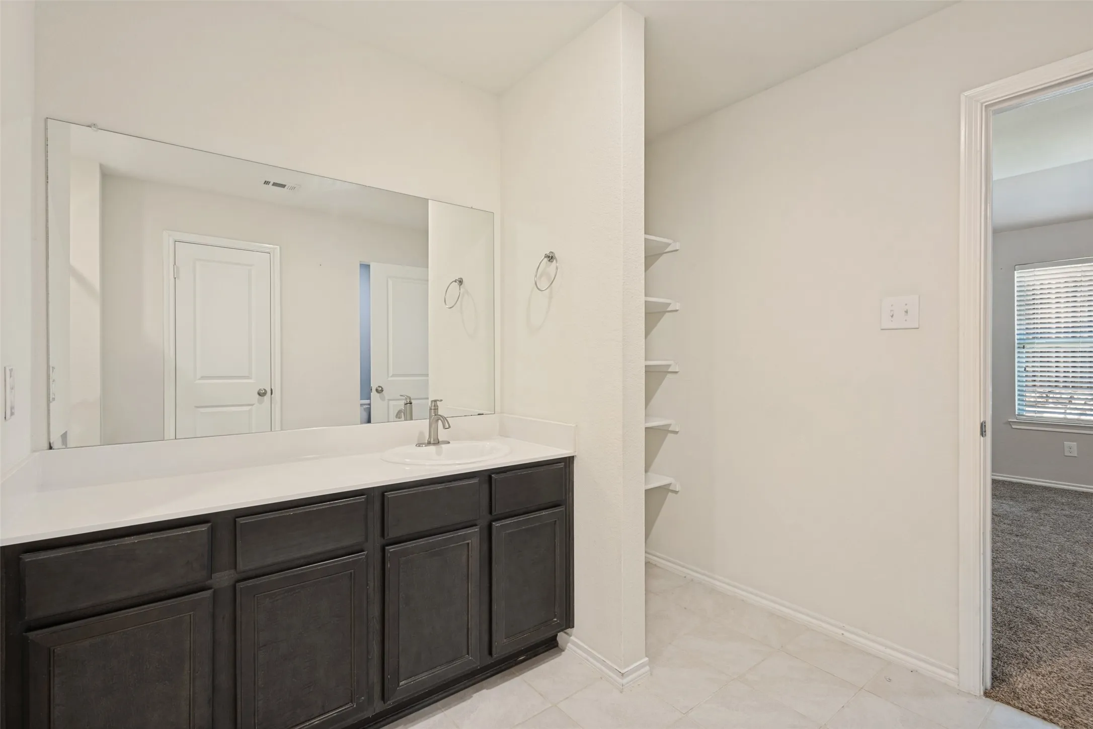 Single Family Residence For Sale in Collin County , 1113 Meadow Side Drive, Princeton, Texas 75407, 4 Bedroom, 2 Bathroom, 2 Garage spaces, 2,080 Sqft, built in 2018, mls#21404650, Real Estate Agent in Princeton, Homes For Sale in Collin county, Homes For Sale in Princeton, Realtor in Princeton Texas, Real Estate Brokerage Independent Realty Texas, Luminita Cordes Realtor