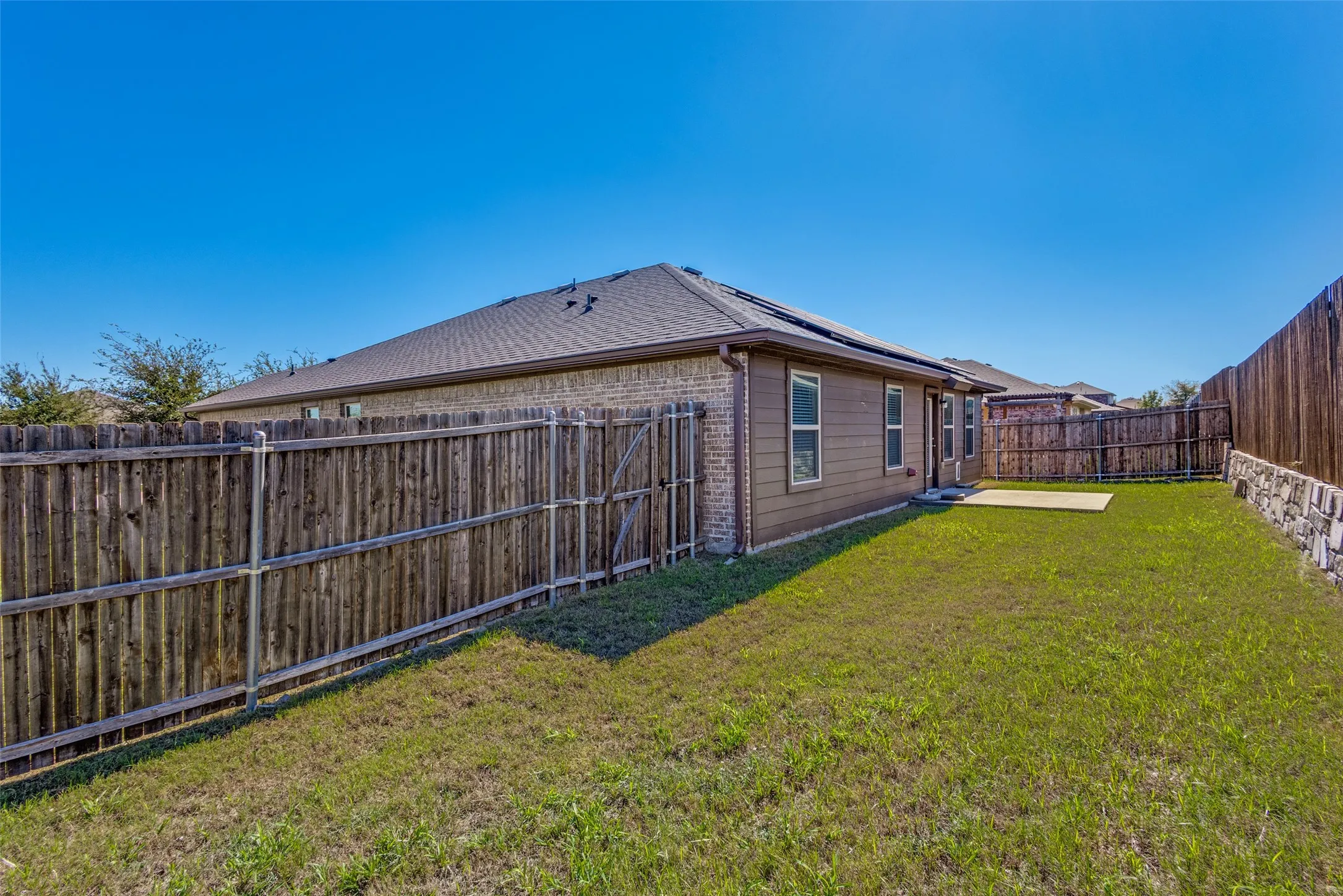 Single Family Residence For Sale in Collin County , 1113 Meadow Side Drive, Princeton, Texas 75407, 4 Bedroom, 2 Bathroom, 2 Garage spaces, 2,080 Sqft, built in 2018, mls#21404650, Real Estate Agent in Princeton, Homes For Sale in Collin county, Homes For Sale in Princeton, Realtor in Princeton Texas, Real Estate Brokerage Independent Realty Texas, Luminita Cordes Realtor