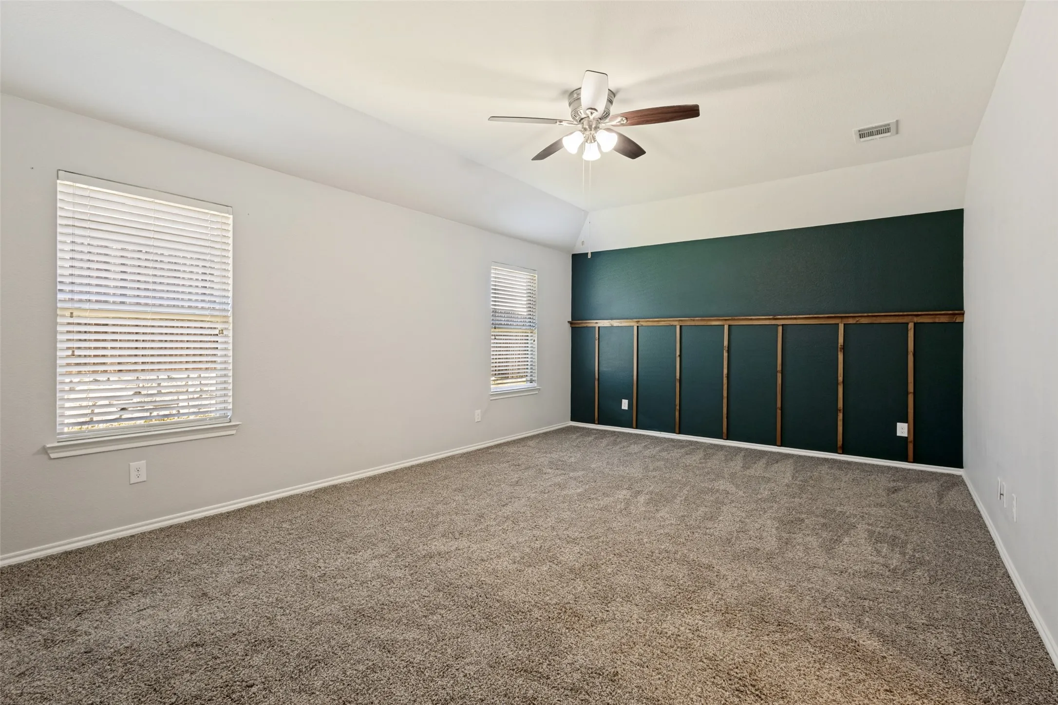 Single Family Residence For Sale in Collin County , 1113 Meadow Side Drive, Princeton, Texas 75407, 4 Bedroom, 2 Bathroom, 2 Garage spaces, 2,080 Sqft, built in 2018, mls#21404650, Real Estate Agent in Princeton, Homes For Sale in Collin county, Homes For Sale in Princeton, Realtor in Princeton Texas, Real Estate Brokerage Independent Realty Texas, Luminita Cordes Realtor
