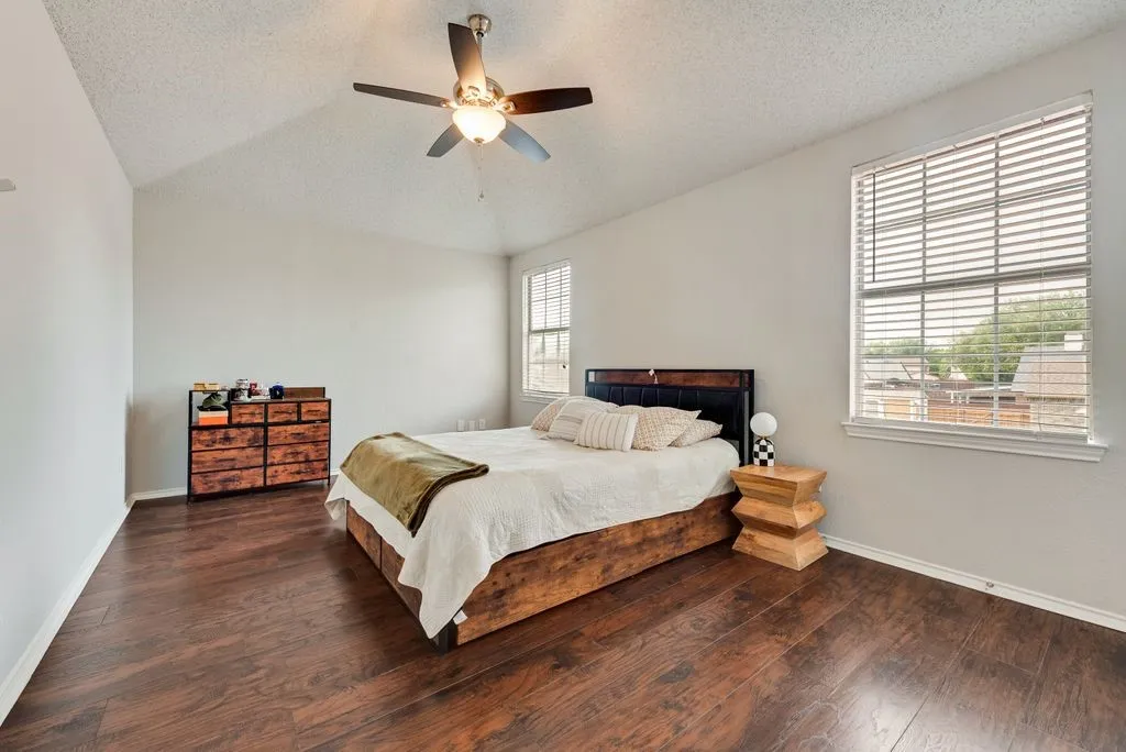 Single Family Residence For Sale in Dallas County , 2001 Village Creek Drive, Garland, Texas 75040, 3 Bedroom, 3 Bathroom, 2 Garage spaces, 1,934 Sqft, built in 1987, mls#21404705, Real Estate Agent in Garland, Homes For Sale in Dallas county, Homes For Sale in Garland, Realtor in Garland Texas, Real Estate Brokerage Independent Realty Texas, Luminita Cordes Realtor
