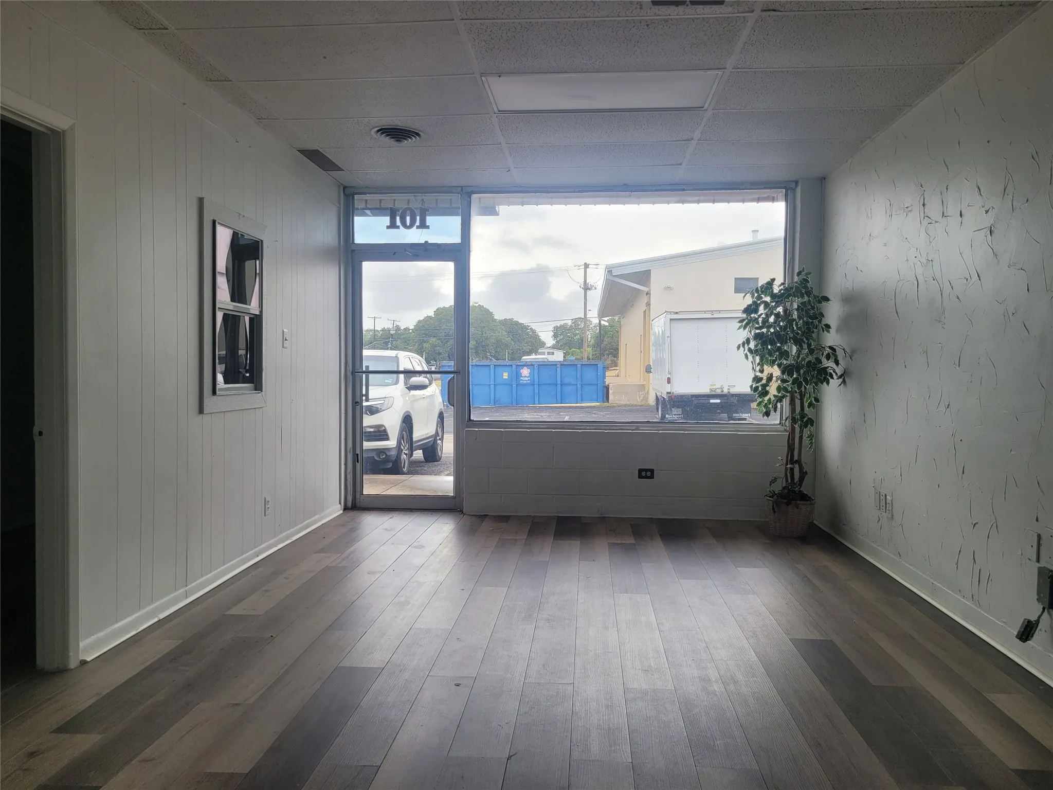 Office For Sale in Tarrant County , 1244 Karla Drive, Hurst, Texas 76053, 0, 0, Garage spaces, 0 Sqft, built in 1962, mls#21395668, Real Estate Agent in Hurst, Homes For Sale in Tarrant county, Homes For Sale in Hurst, Realtor in Hurst Texas, Real Estate Brokerage Independent Realty Texas, Luminita Cordes Realtor