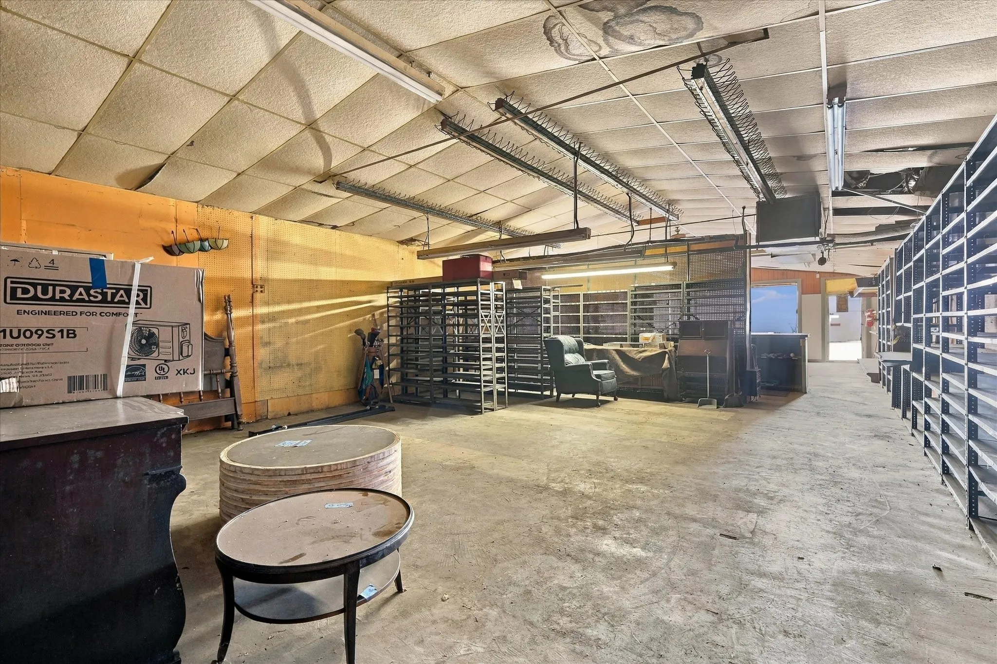 Industrial For Sale in Grayson County , 102 College Street, Whitesboro, Texas 76273, 0, 0, Garage spaces, 0 Sqft, built in 1955, mls#21404724, Real Estate Agent in Whitesboro, Homes For Sale in Grayson county, Homes For Sale in Whitesboro, Realtor in Whitesboro Texas, Real Estate Brokerage Independent Realty Texas, Luminita Cordes Realtor
