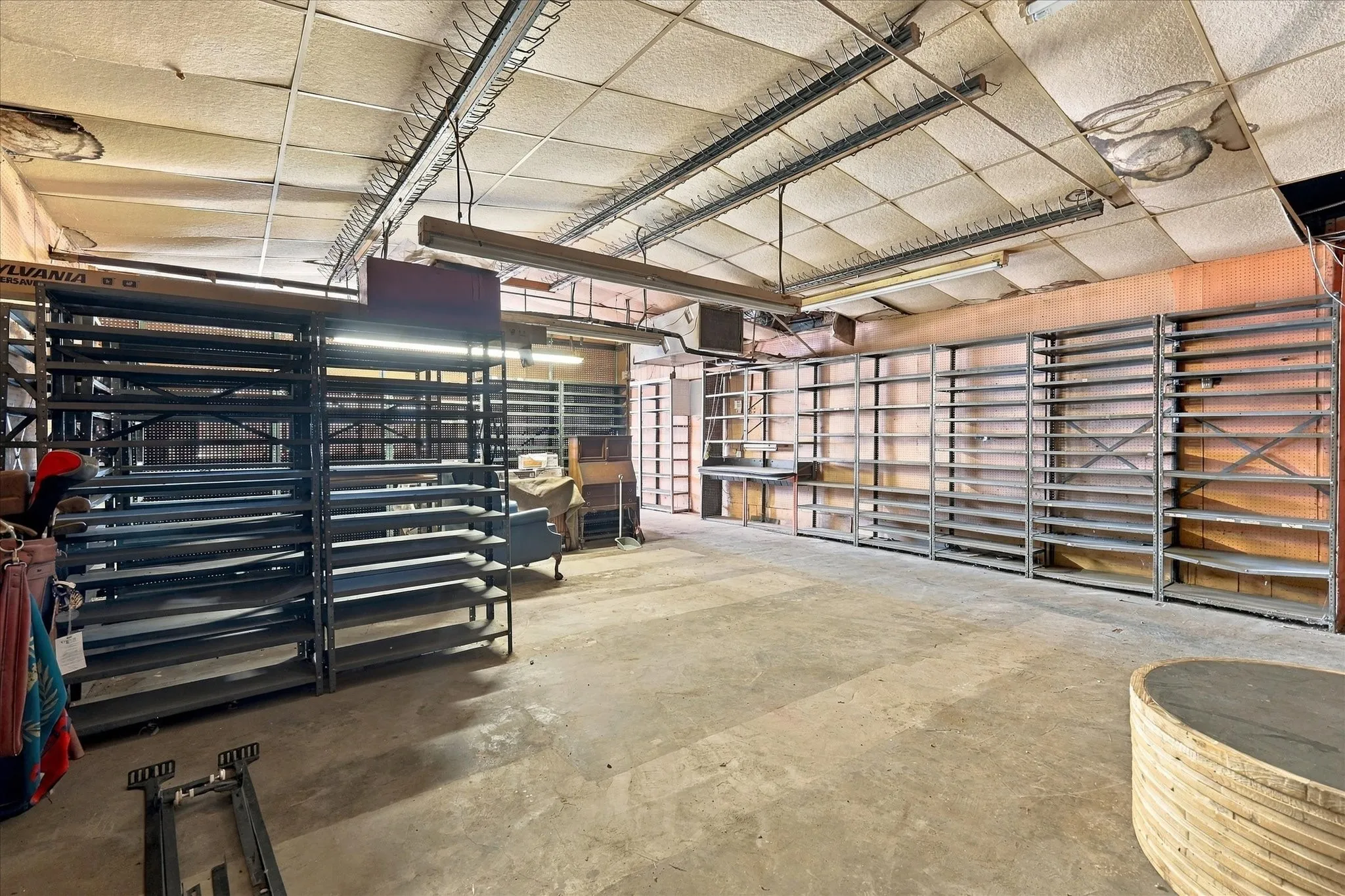 Industrial For Sale in Grayson County , 102 College Street, Whitesboro, Texas 76273, 0, 0, Garage spaces, 0 Sqft, built in 1955, mls#21404724, Real Estate Agent in Whitesboro, Homes For Sale in Grayson county, Homes For Sale in Whitesboro, Realtor in Whitesboro Texas, Real Estate Brokerage Independent Realty Texas, Luminita Cordes Realtor