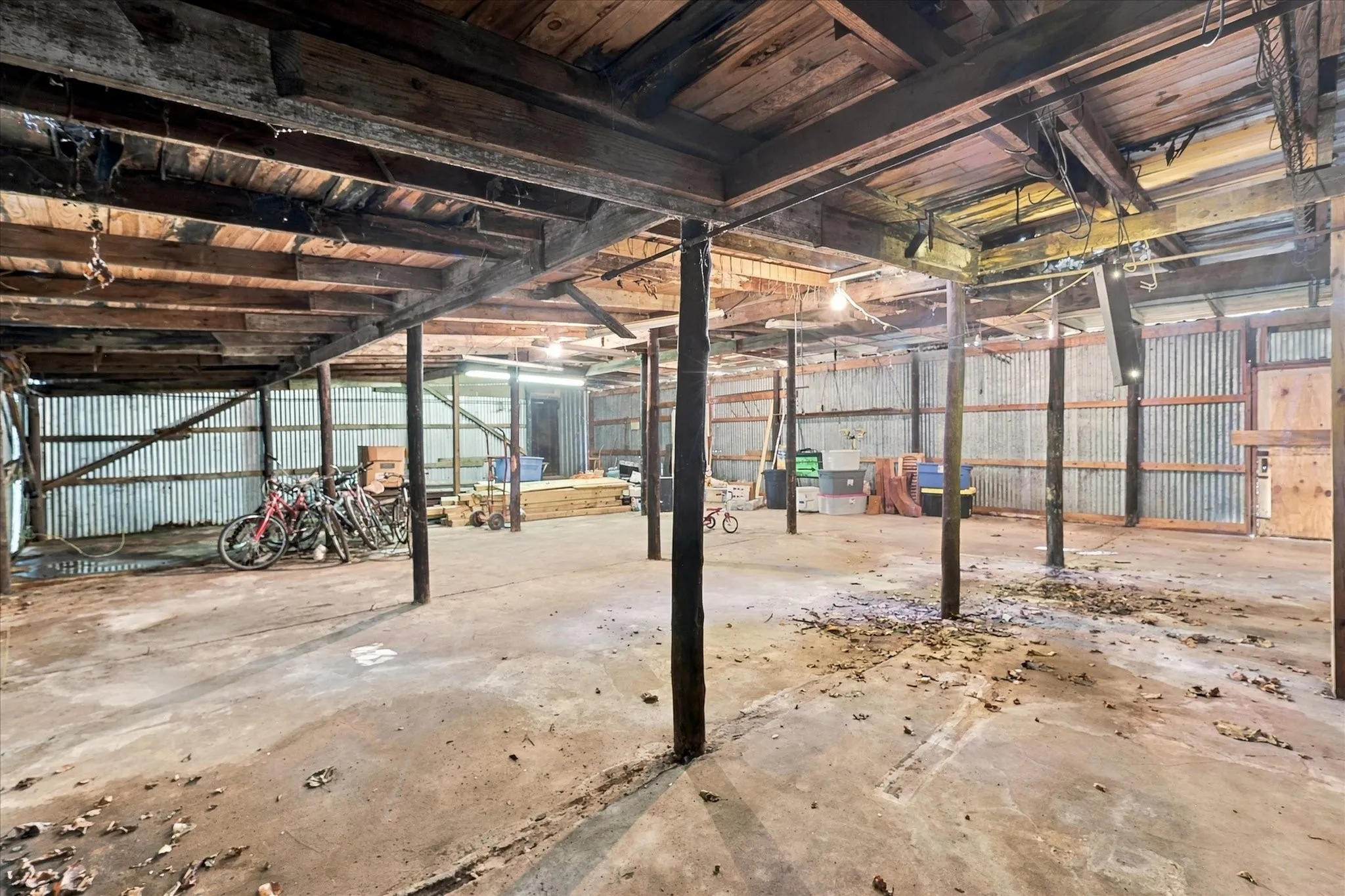 Industrial For Sale in Grayson County , 102 College Street, Whitesboro, Texas 76273, 0, 0, Garage spaces, 0 Sqft, built in 1955, mls#21404724, Real Estate Agent in Whitesboro, Homes For Sale in Grayson county, Homes For Sale in Whitesboro, Realtor in Whitesboro Texas, Real Estate Brokerage Independent Realty Texas, Luminita Cordes Realtor