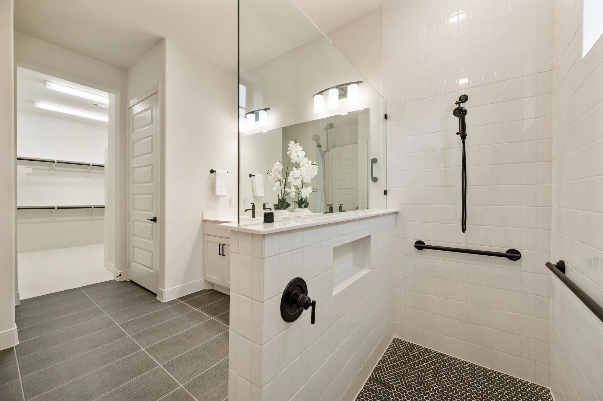 Single Family Residence For Sale in Tarrant County , 4821 Forest Crest Parkway, Arlington, Texas 76005, 2 Bedroom, 2 Bathroom, 2 Garage spaces, 1,884 Sqft, built in 2024, mls#21404757, Real Estate Agent in Arlington, Homes For Sale in Tarrant county, Homes For Sale in Arlington, Realtor in Arlington Texas, Real Estate Brokerage Independent Realty Texas, Luminita Cordes Realtor