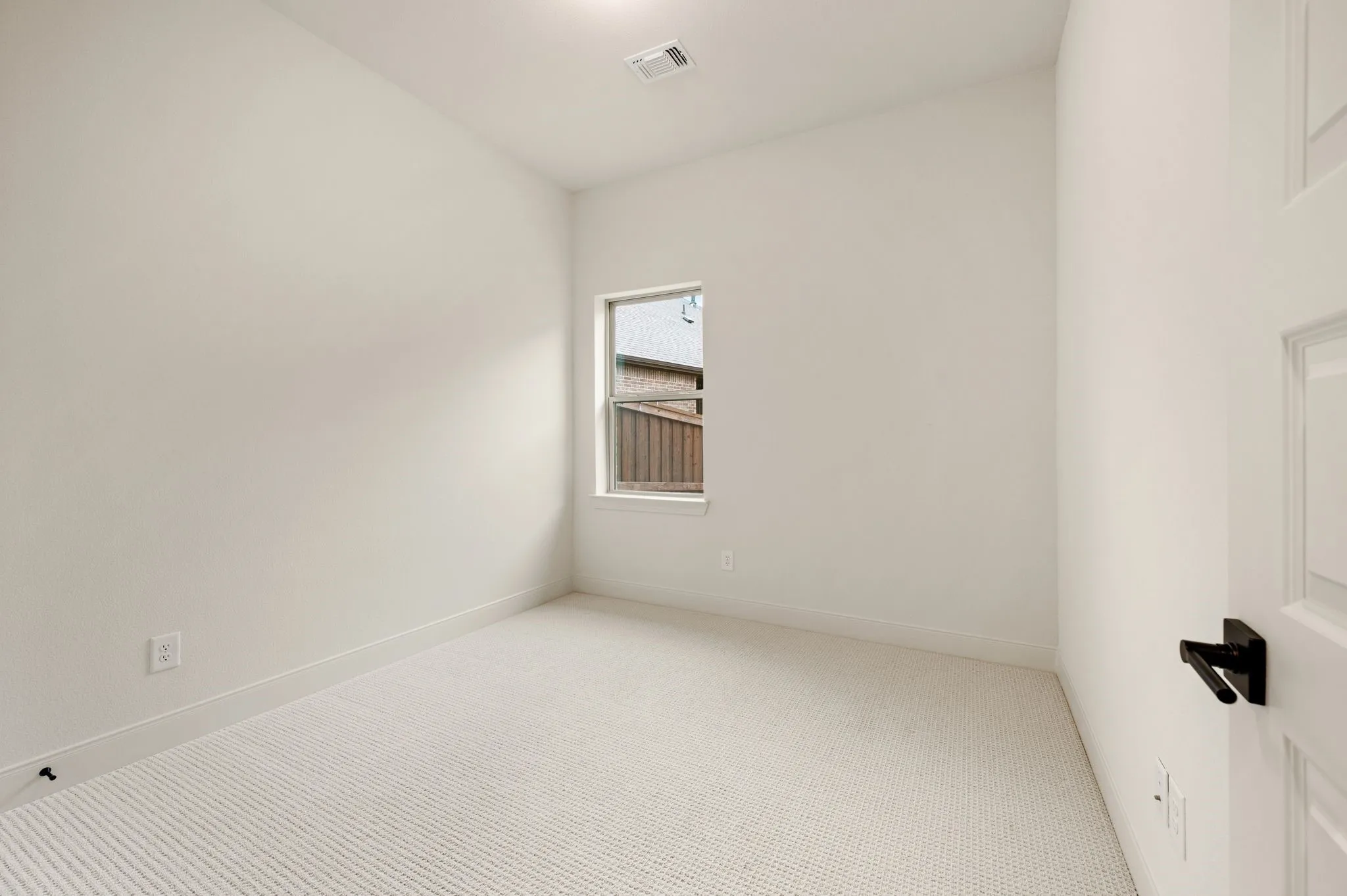 Single Family Residence For Sale in Tarrant County , 4821 Forest Crest Parkway, Arlington, Texas 76005, 2 Bedroom, 2 Bathroom, 2 Garage spaces, 1,884 Sqft, built in 2024, mls#21404757, Real Estate Agent in Arlington, Homes For Sale in Tarrant county, Homes For Sale in Arlington, Realtor in Arlington Texas, Real Estate Brokerage Independent Realty Texas, Luminita Cordes Realtor