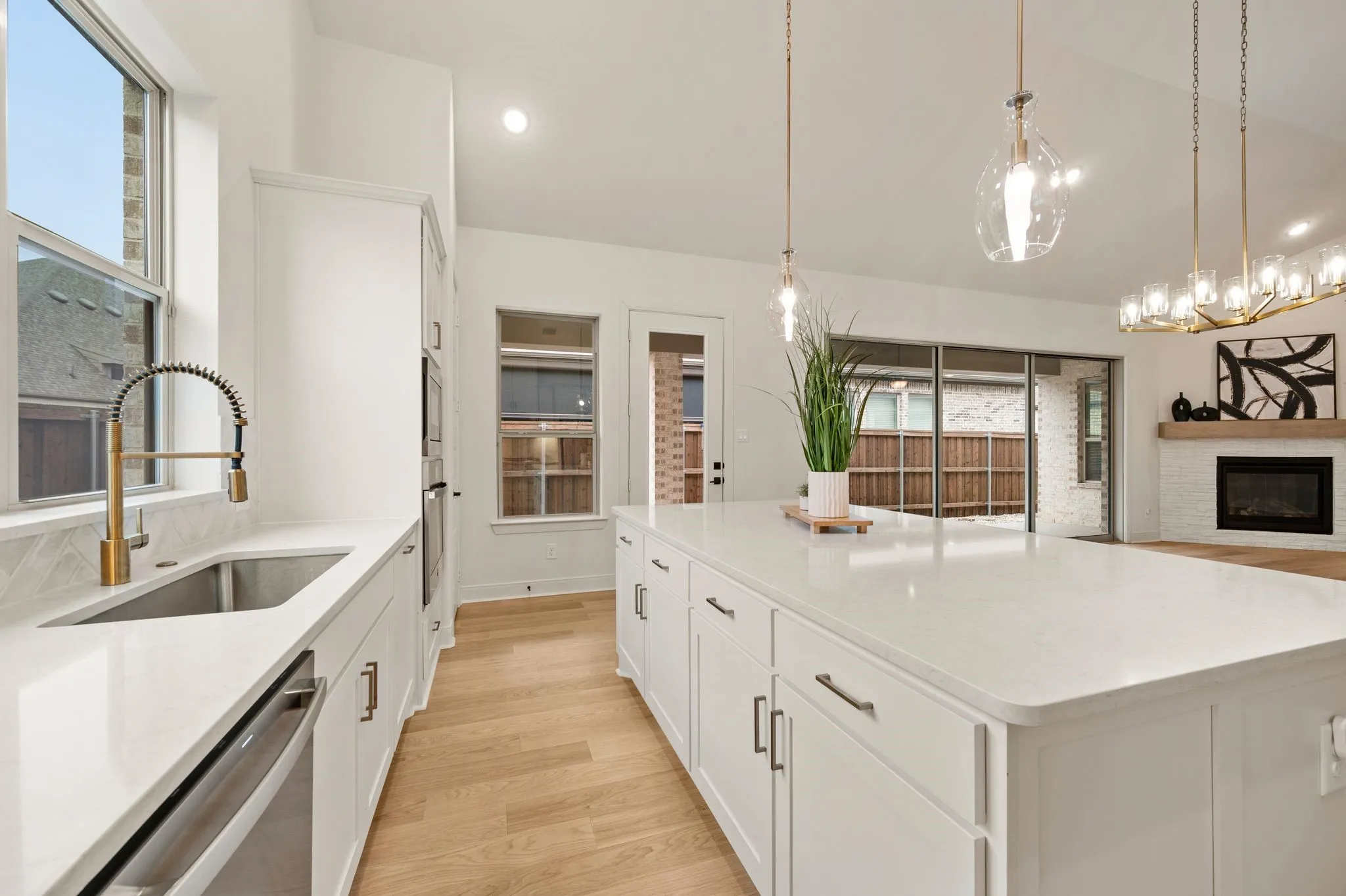 Single Family Residence For Sale in Tarrant County , 4821 Forest Crest Parkway, Arlington, Texas 76005, 2 Bedroom, 2 Bathroom, 2 Garage spaces, 1,884 Sqft, built in 2024, mls#21404757, Real Estate Agent in Arlington, Homes For Sale in Tarrant county, Homes For Sale in Arlington, Realtor in Arlington Texas, Real Estate Brokerage Independent Realty Texas, Luminita Cordes Realtor