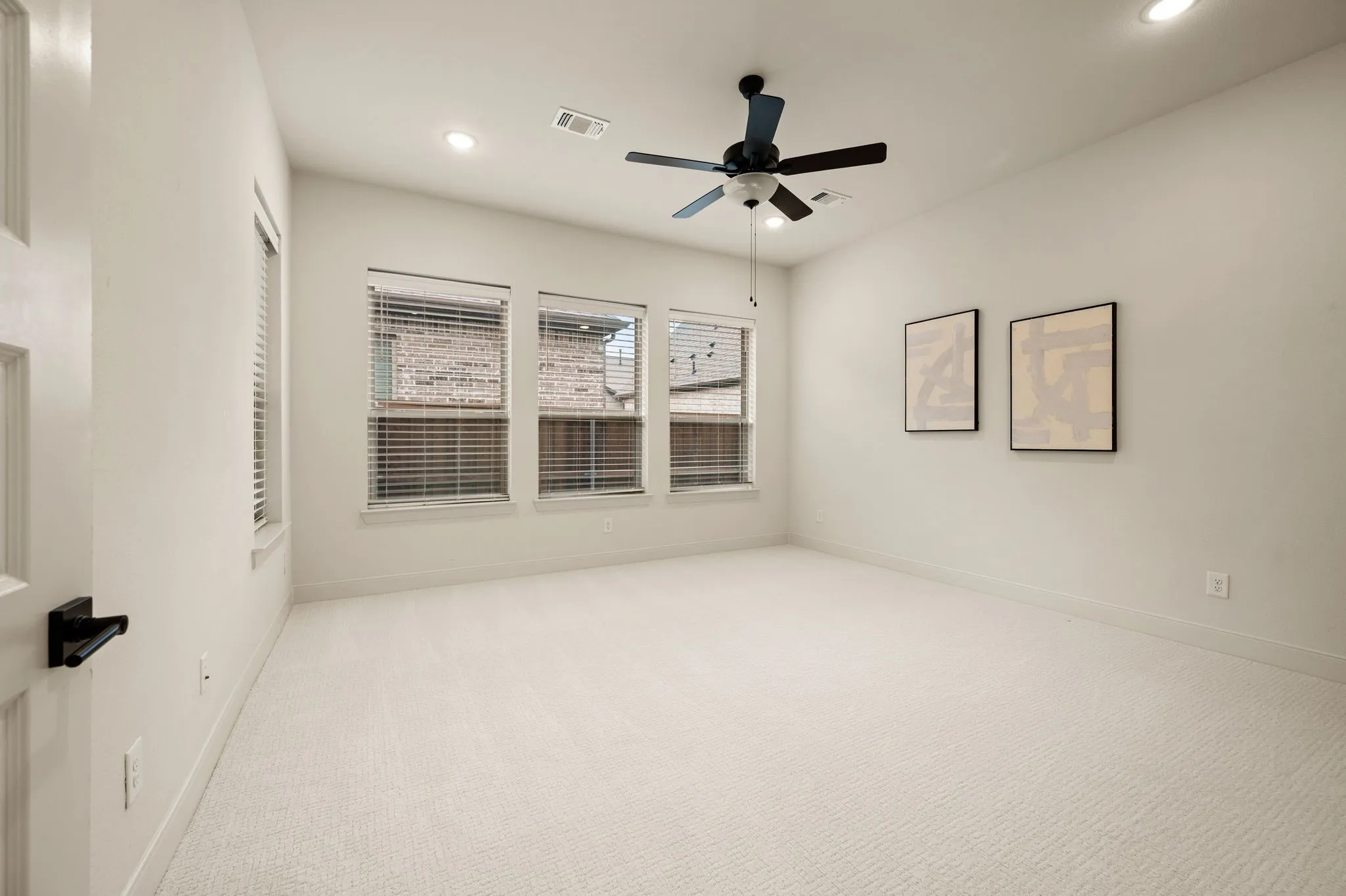 Single Family Residence For Sale in Tarrant County , 4821 Forest Crest Parkway, Arlington, Texas 76005, 2 Bedroom, 2 Bathroom, 2 Garage spaces, 1,884 Sqft, built in 2024, mls#21404757, Real Estate Agent in Arlington, Homes For Sale in Tarrant county, Homes For Sale in Arlington, Realtor in Arlington Texas, Real Estate Brokerage Independent Realty Texas, Luminita Cordes Realtor