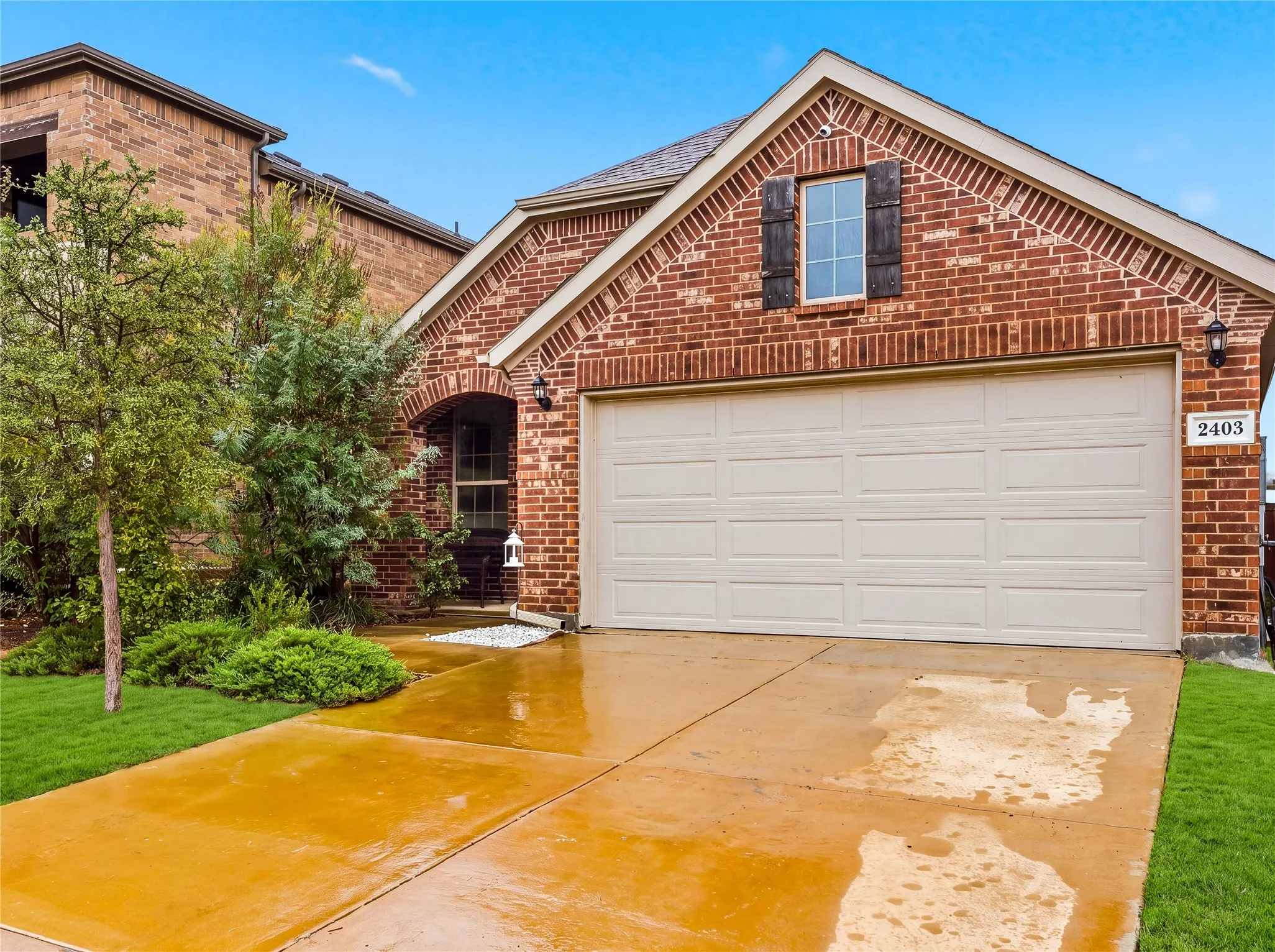 Single Family Residence For Rent