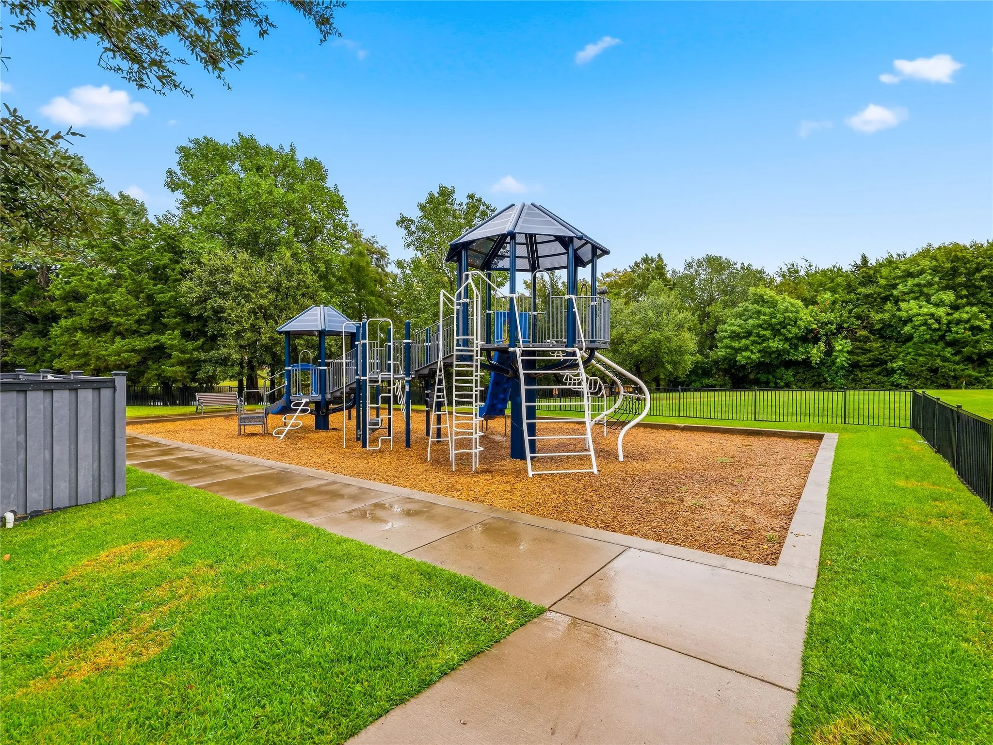 Single Family Residence For Rent in Kaufman County , 2403 Neff Lane, Forney, Texas 75126, 3 Bedroom, 2 Bathroom, 2 Garage spaces, 1,520 Sqft, built in 2021, mls#21404773, Real Estate Agent in Forney, Homes For Rent in Kaufman county, Homes For Rent in Forney, Realtor in Forney Texas, Real Estate Brokerage Independent Realty Texas, Luminita Cordes Realtor