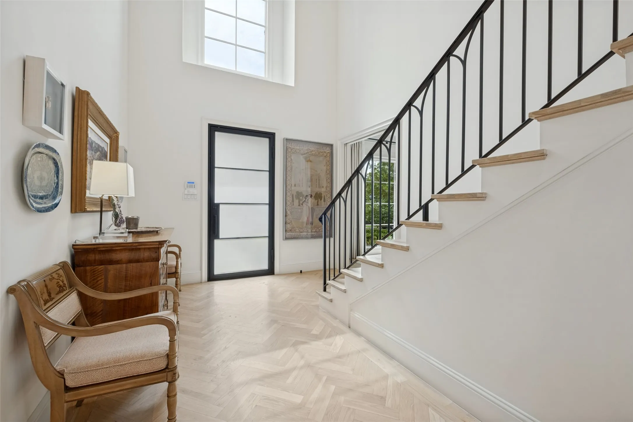 Single Family Residence For Sale in Dallas County , 4624 S Versailles Avenue, Highland Park, Texas 75209, 4 Bedroom, 4 Bathroom, 2 Garage spaces, 4,225 Sqft, built in 2019, mls#21399110, Real Estate Agent in Highland Park, Homes For Sale in Dallas county, Homes For Sale in Highland Park, Realtor in Highland Park Texas, Real Estate Brokerage Independent Realty Texas, Luminita Cordes Realtor
